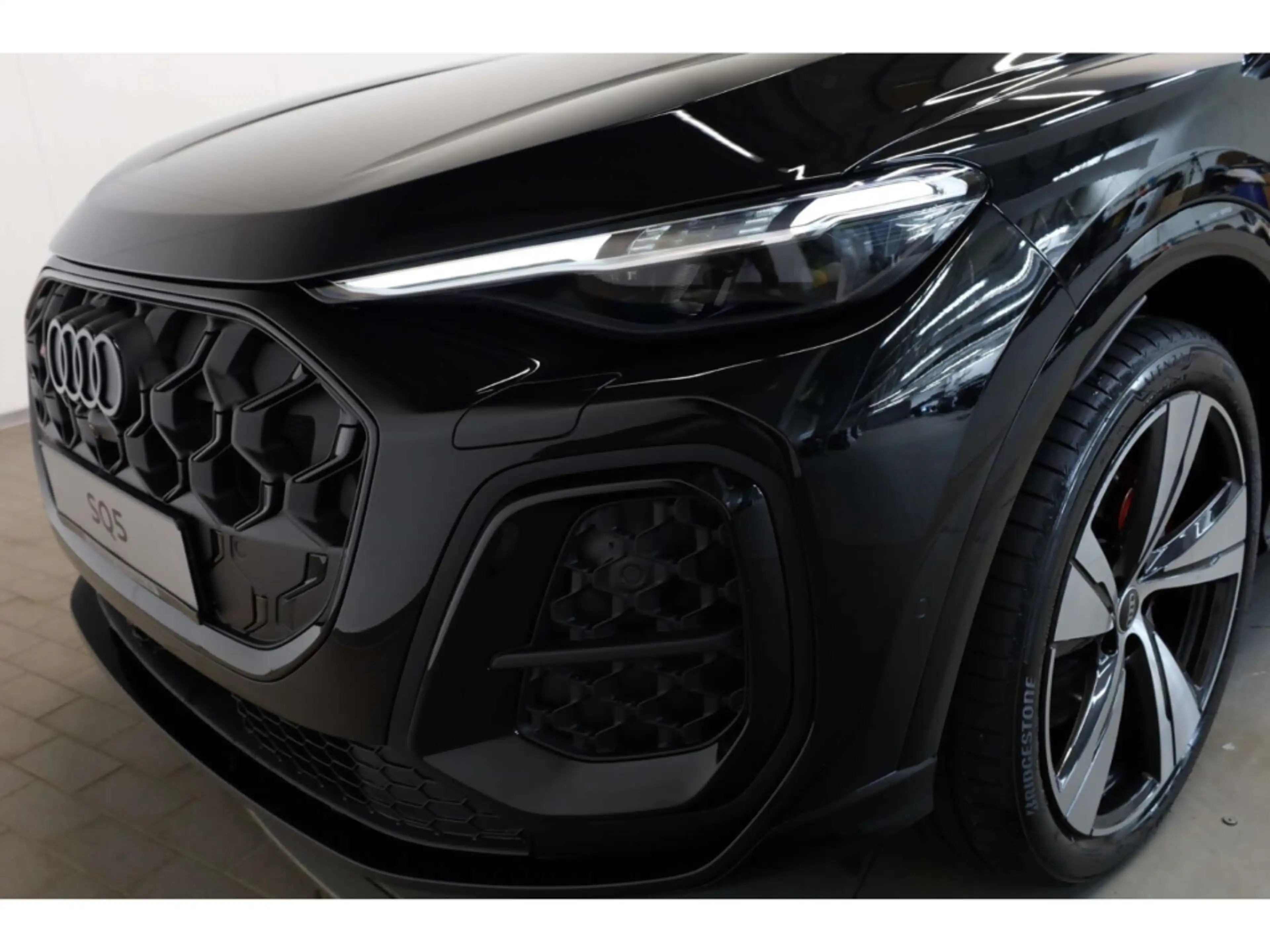 Audi SQ5 TFSI quattro — photo 7