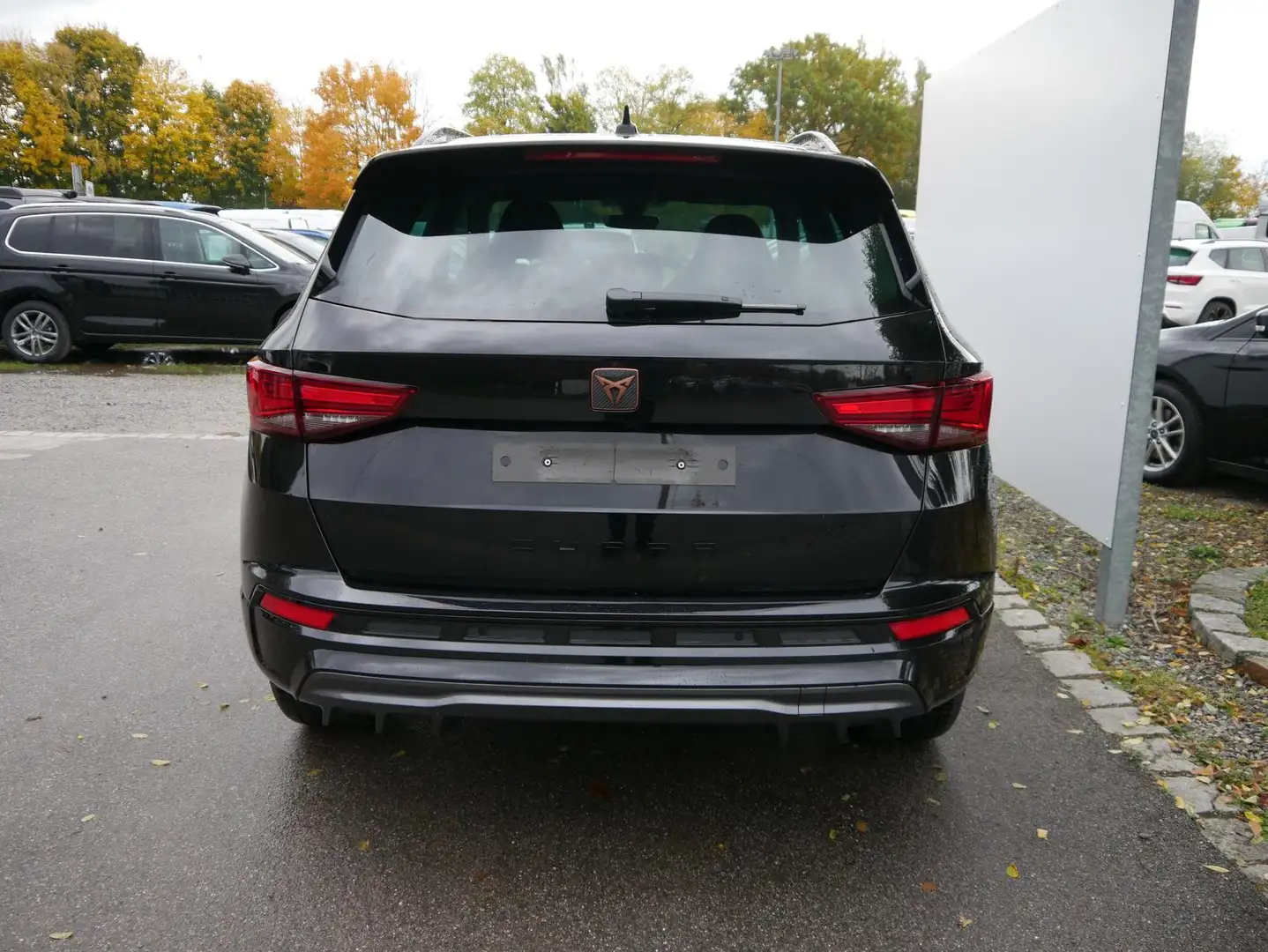 CUPRA Ateca 2,0 TSI DSG 4x4*AHK-SCHWENKBAR*NAVI*PDC*KAMERA*... Schwarz - 2