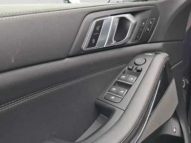 BMW X5 X5 view 9