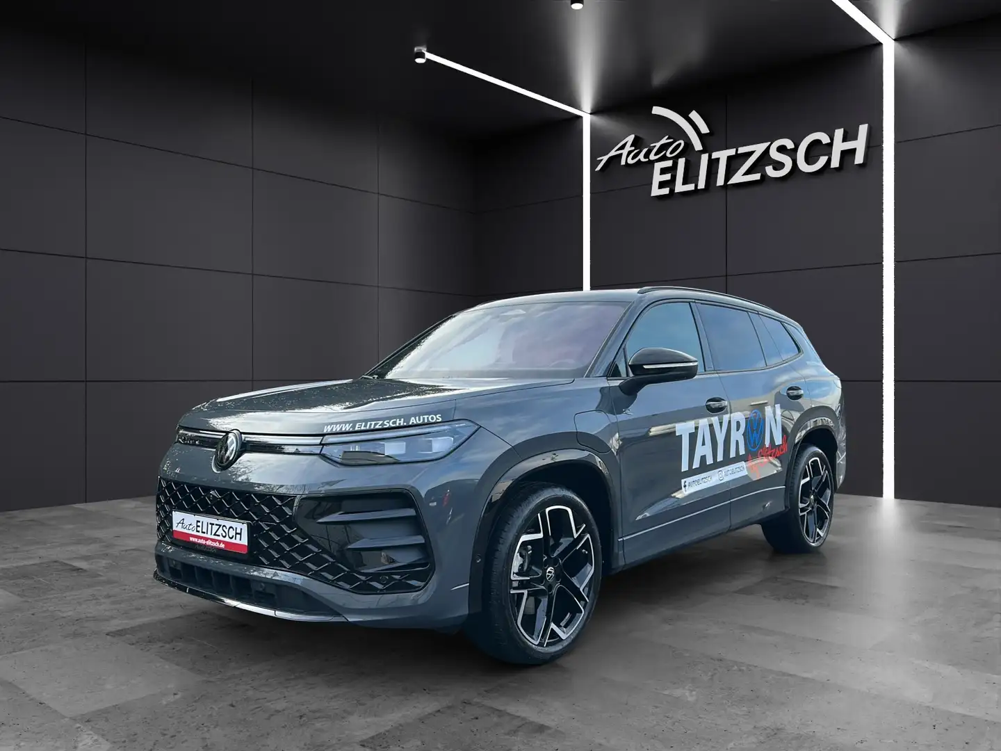 Volkswagen Tayron R-Line PHEV DSG IQ.Light ACC AHK PANO SH 360° H... Grau - 2