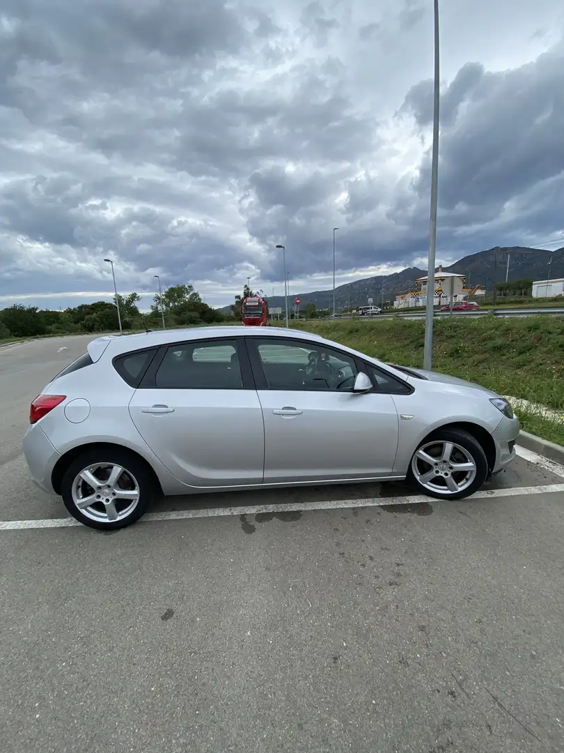 Opel Astra - 1