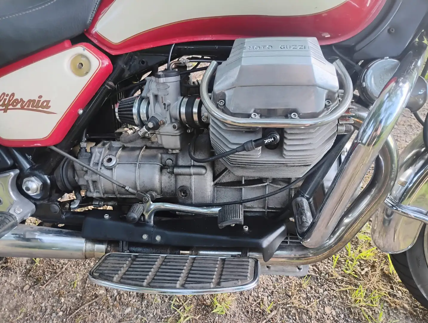 Moto Guzzi California 1000 Rouge - 2
