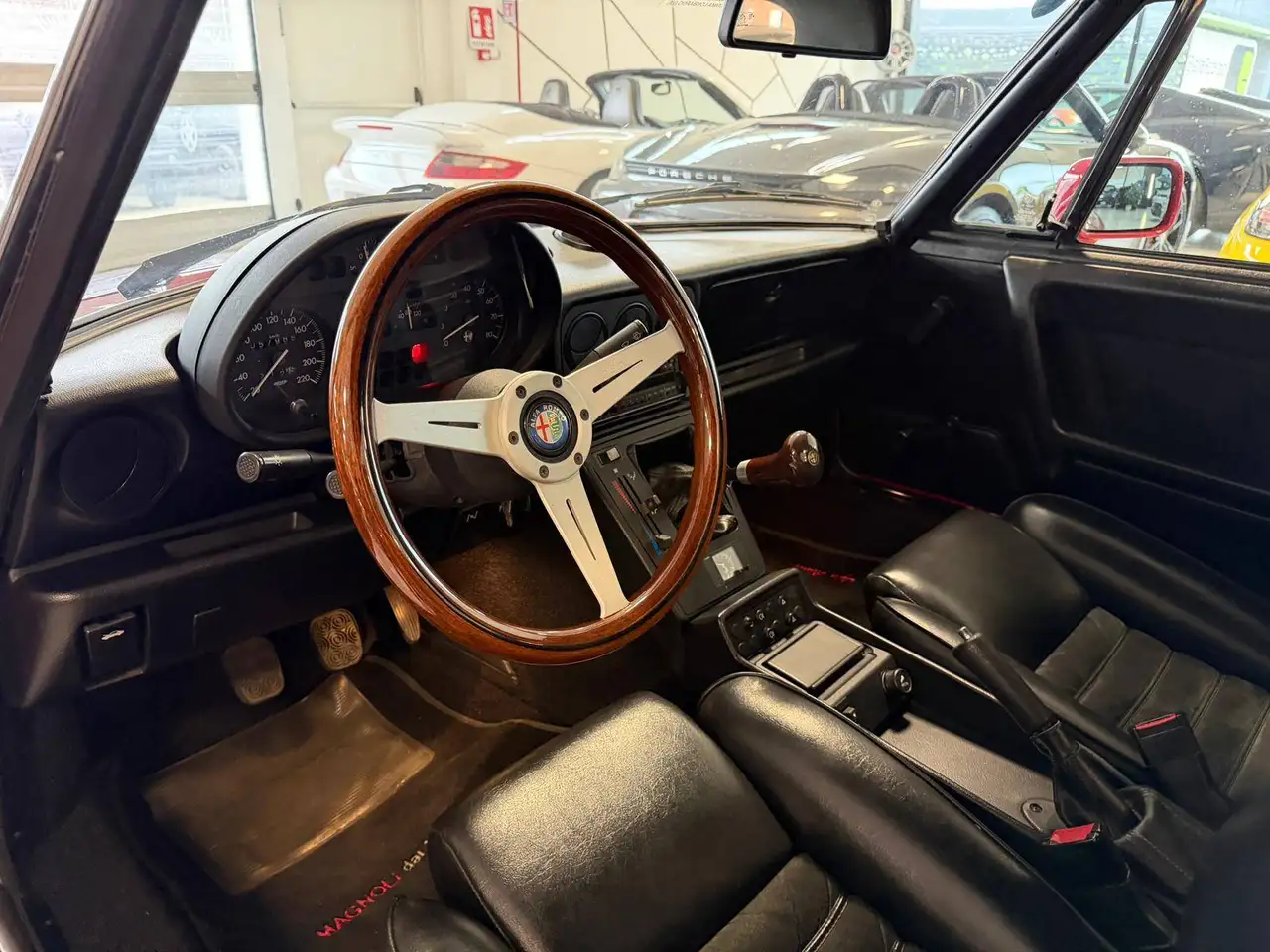 Alfa Romeo Spider Duetto 1.6, foto 8