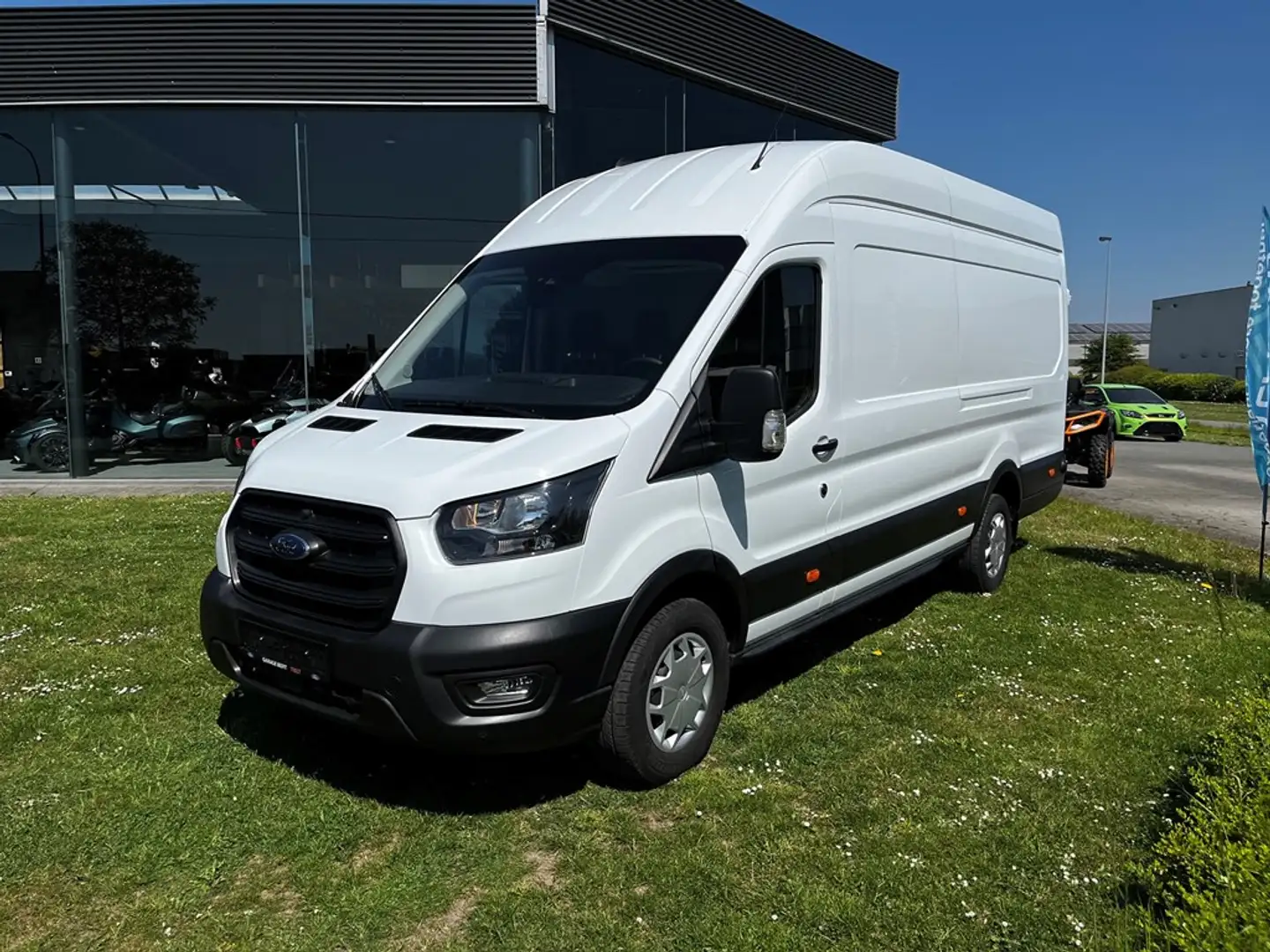 Ford Transit Trend L4H3 RWD 130pk €24.500 excl. btw Wit - 2