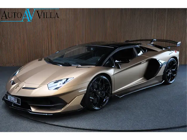 Lamborghini Aventador 6.5 V12 SVJ Roadster Lift Shiney Carbon Camera 1-8