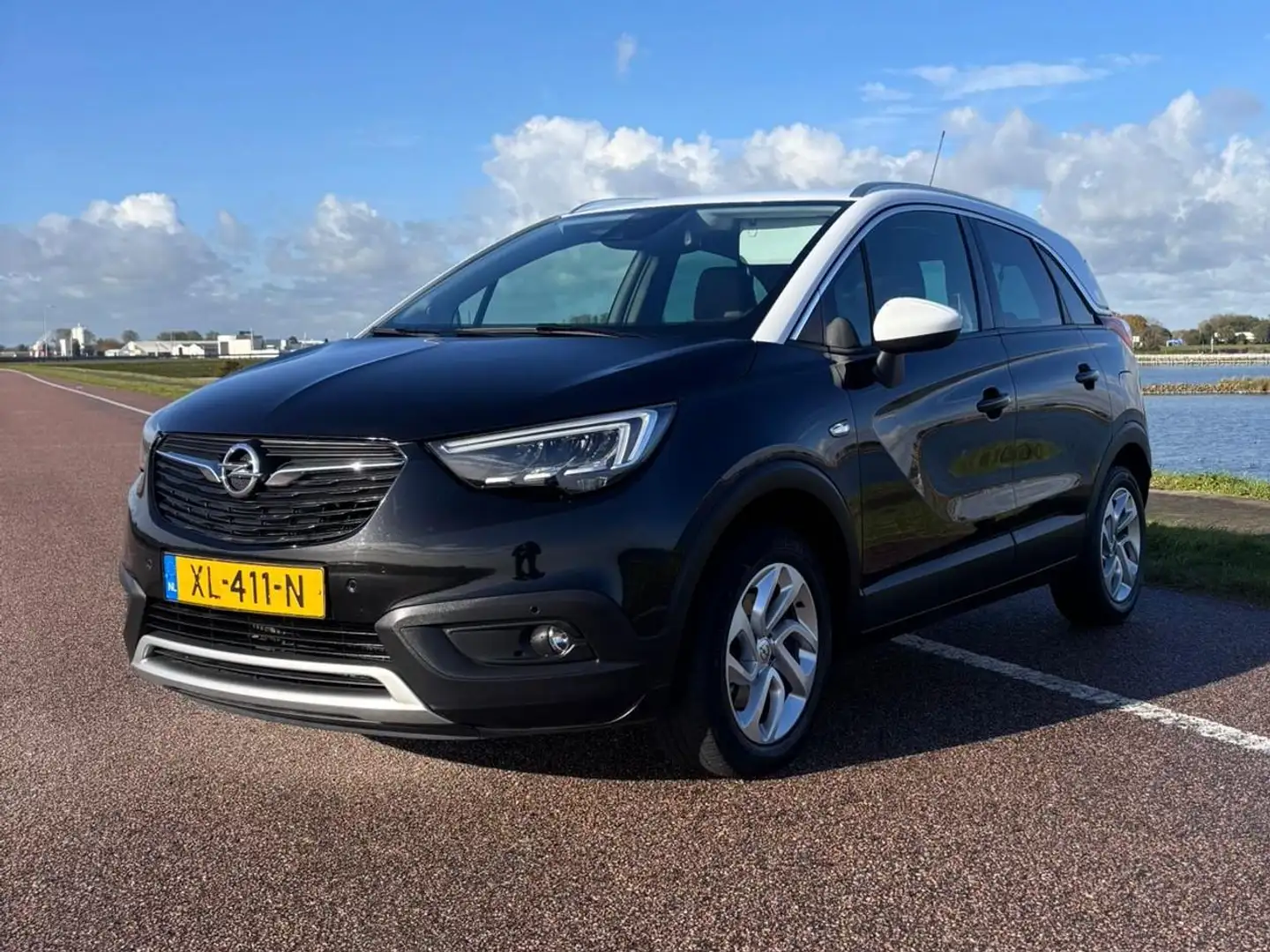 Opel Crossland X Crossland X 1.2 T. Innovation Zwart - 1