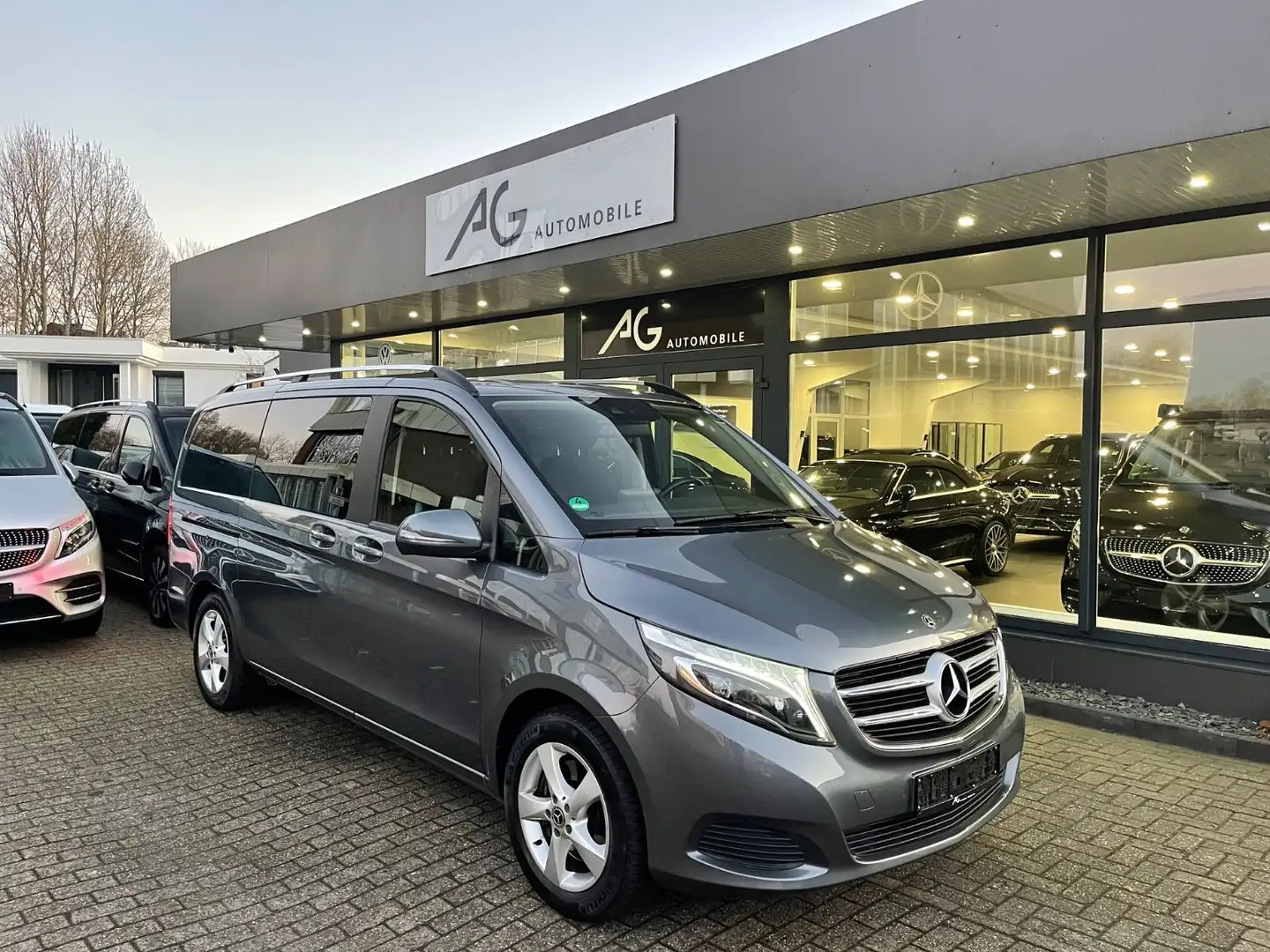 Mercedes-Benz V 250 CDI*Lang*EDITION*4MATIC*Liegepaket*LED*AHK Gris - 1