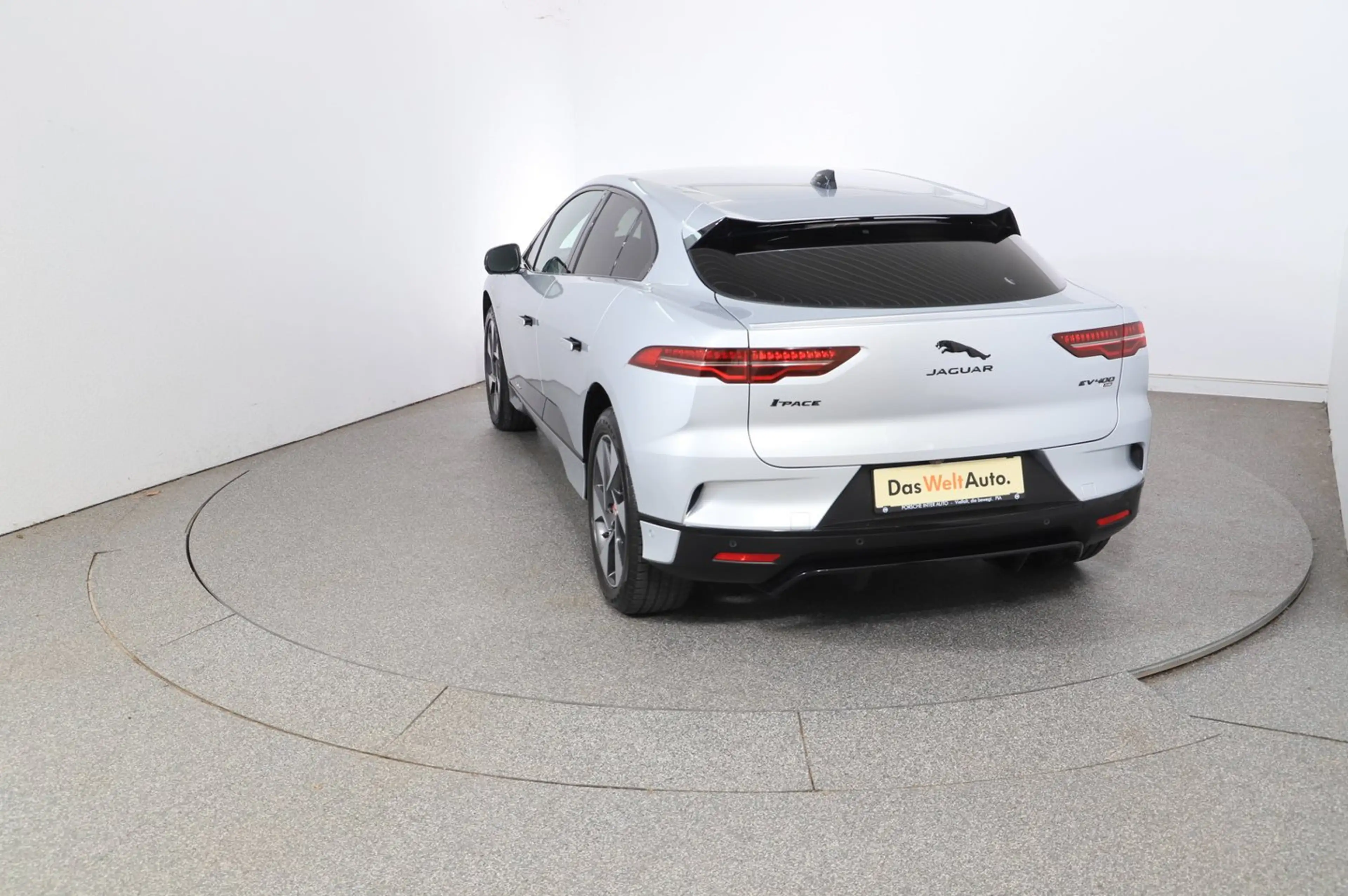 Jaguar I-Pace SE EV400 90kWh AWD — photo 6