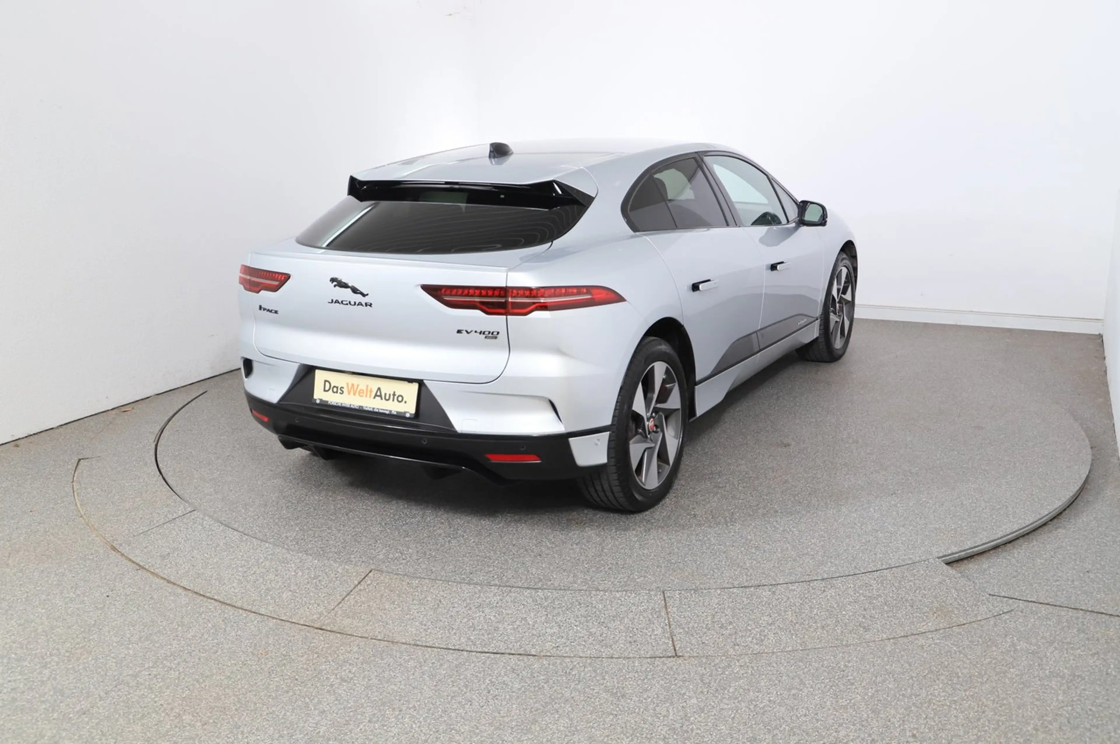 Jaguar I-Pace SE EV400 90kWh AWD — photo 5