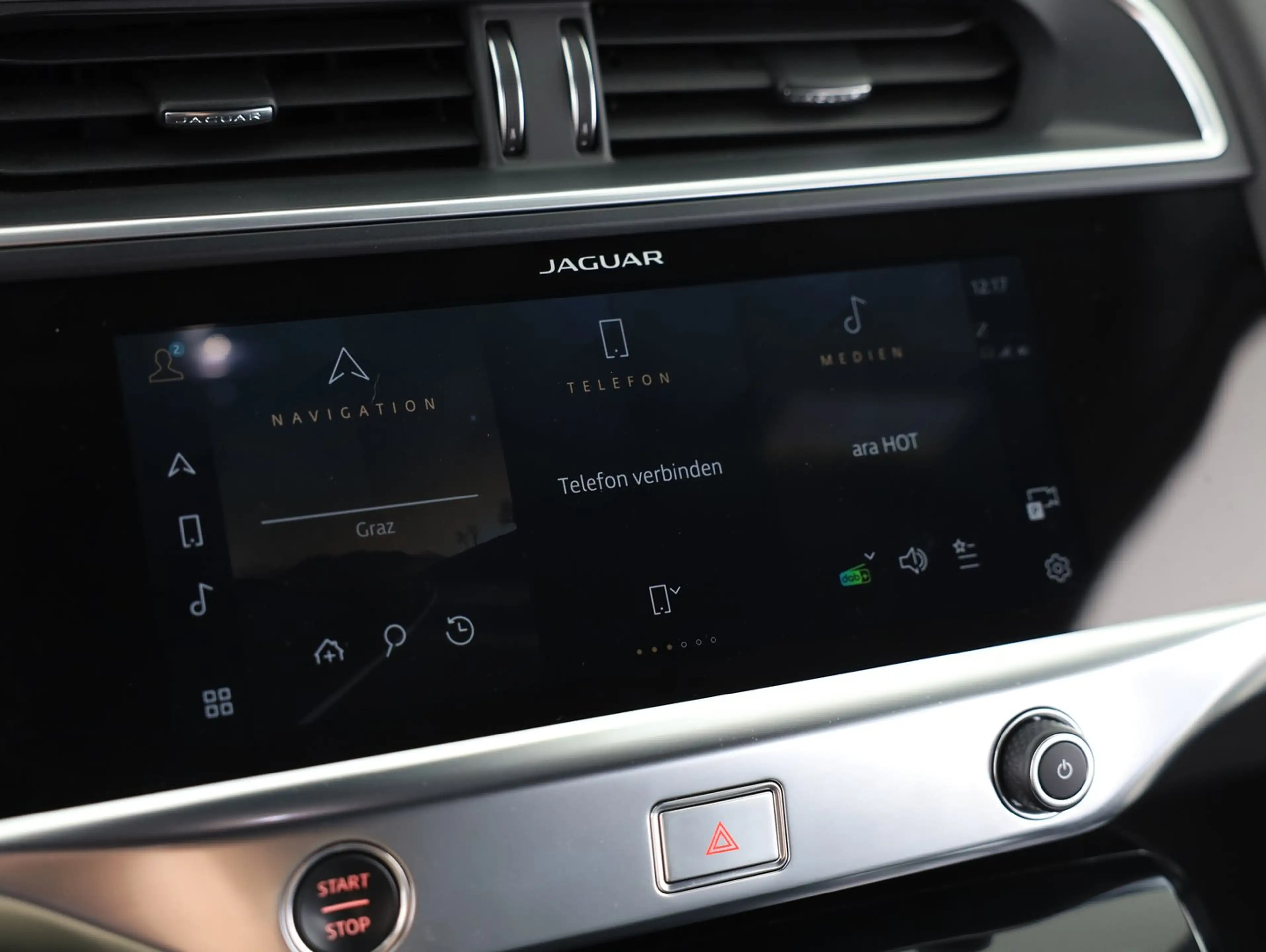 Jaguar I-Pace SE EV400 90kWh AWD — photo 14