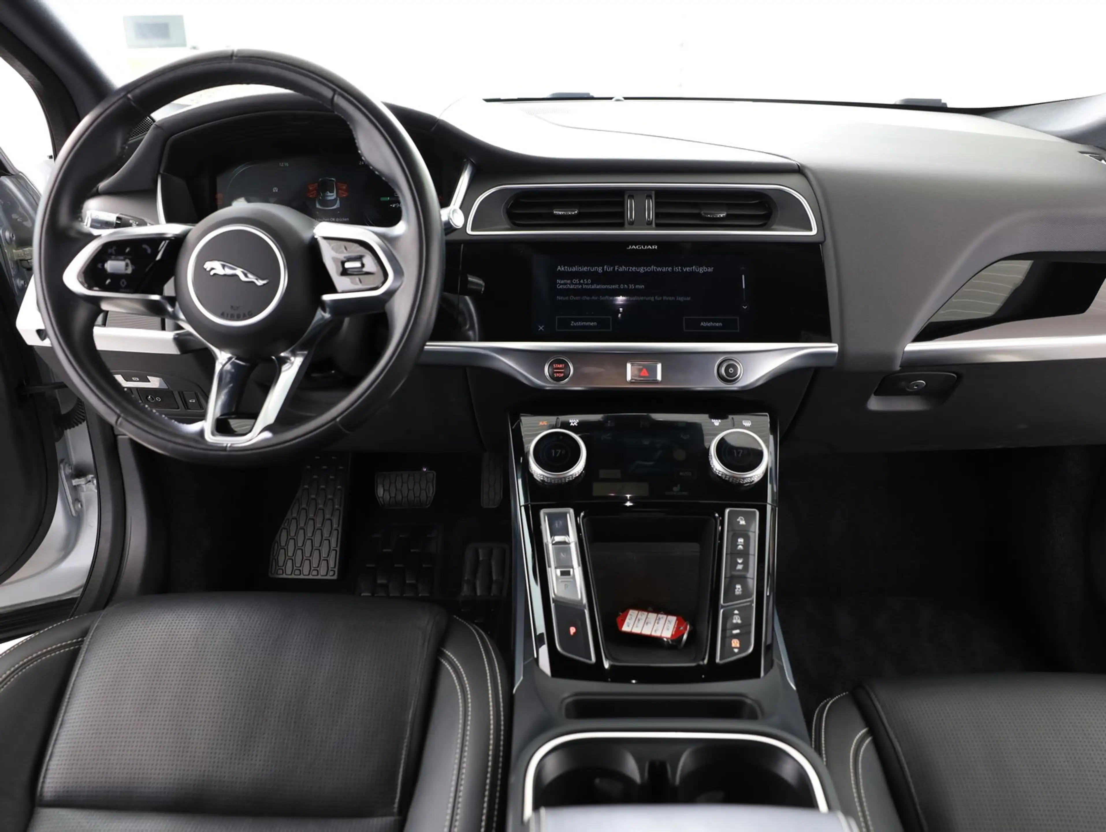 Jaguar I-Pace SE EV400 90kWh AWD — photo 11