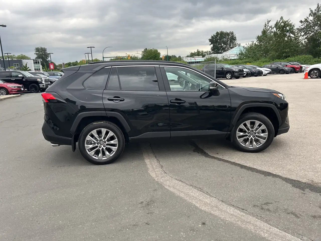 Toyota RAV 4 снимка Toyota RAV 4