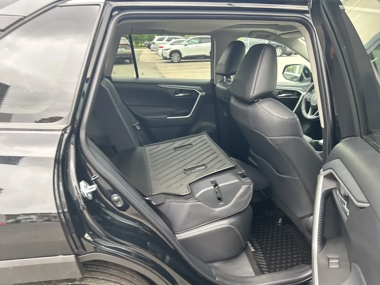 Toyota RAV 4 снимка Toyota RAV 4