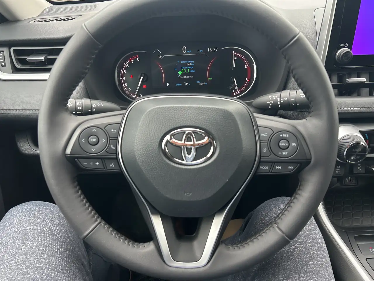 Toyota RAV 4 снимка Toyota RAV 4