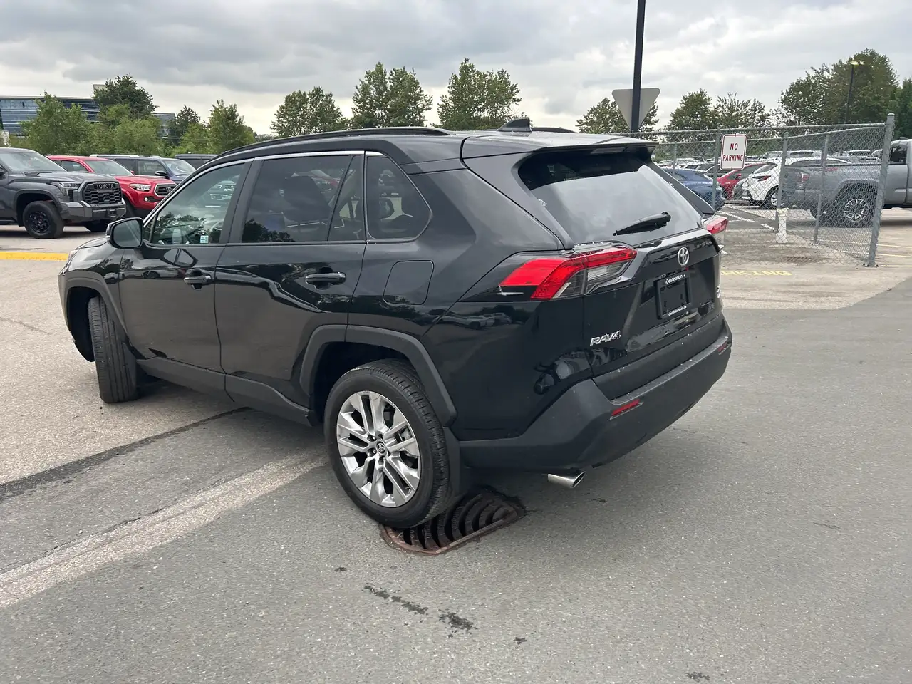 Toyota RAV 4 снимка Toyota RAV 4
