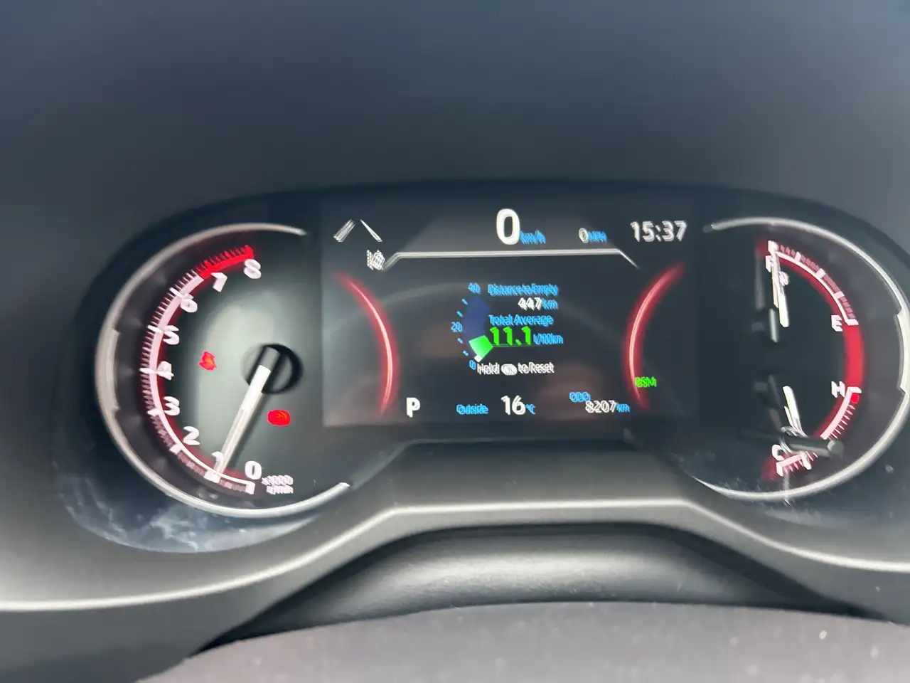 Toyota RAV 4 снимка Toyota RAV 4