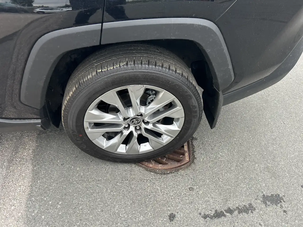 Toyota RAV 4 снимка Toyota RAV 4