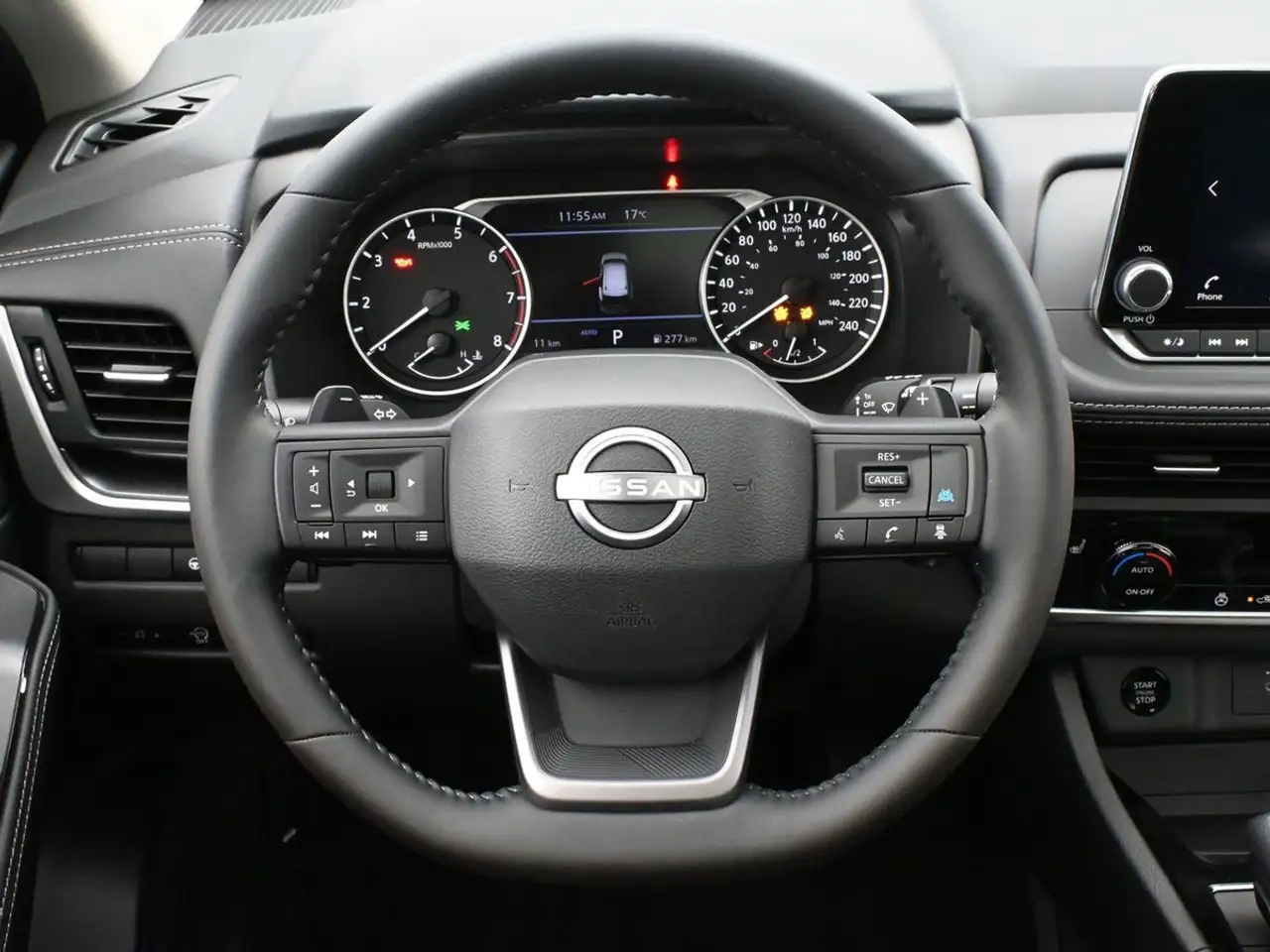 Nissan Rogue снимка Nissan Rogue