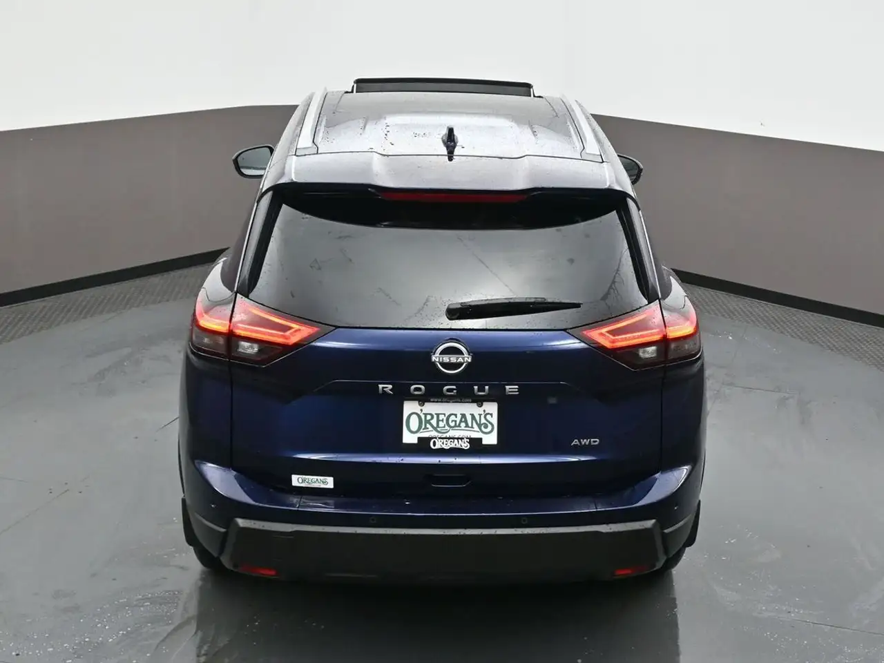 Nissan Rogue снимка Nissan Rogue