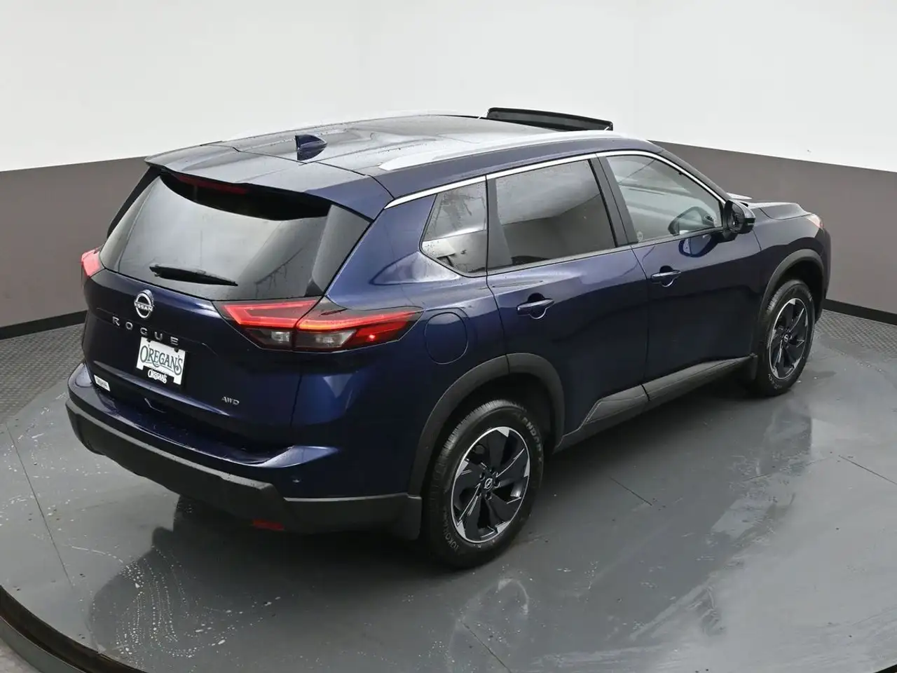 Nissan Rogue снимка Nissan Rogue