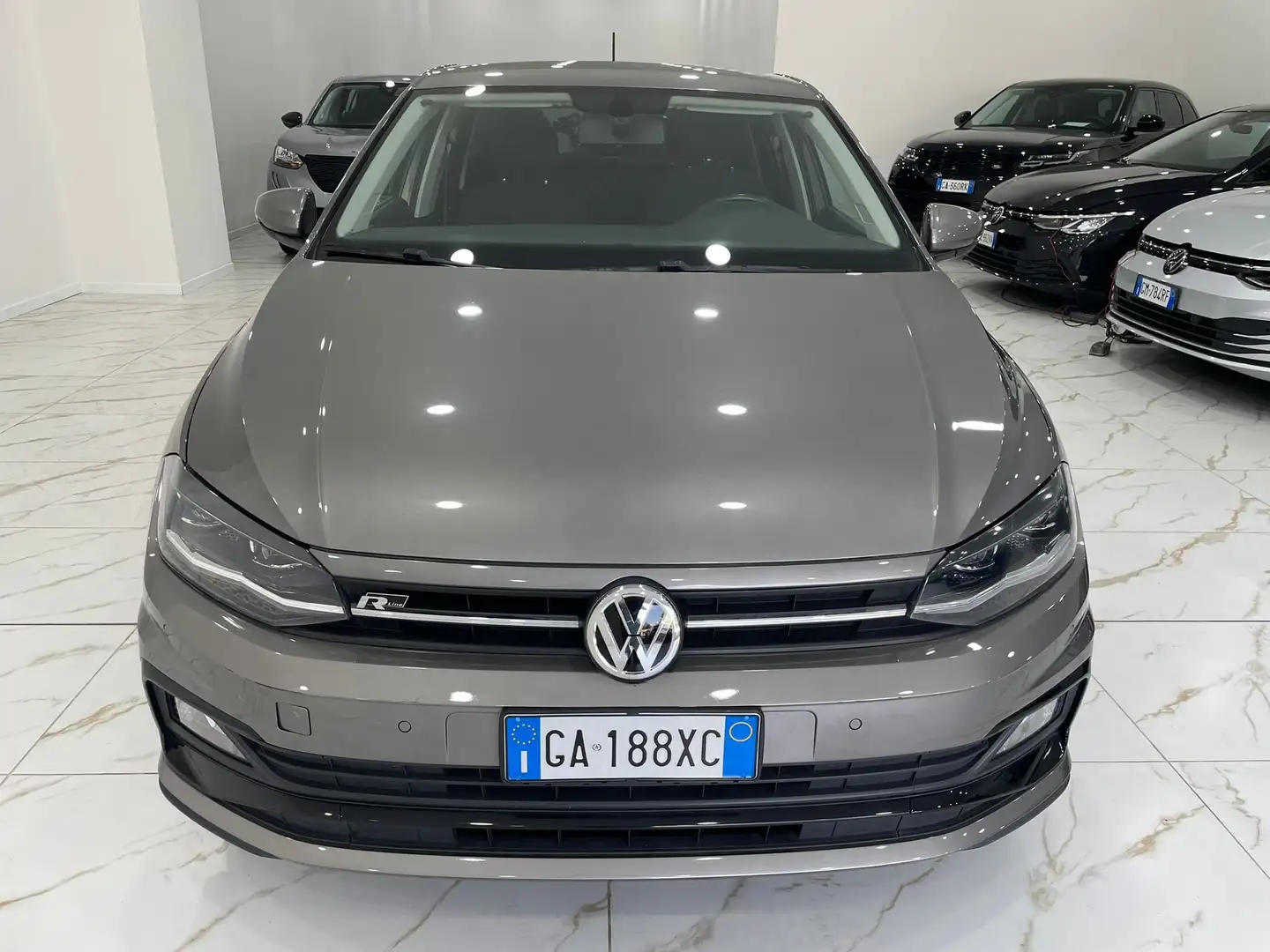 Volkswagen Polo Polo VI 2017 5p 1.0 tgi Sport 90cv R-line Beige - 1