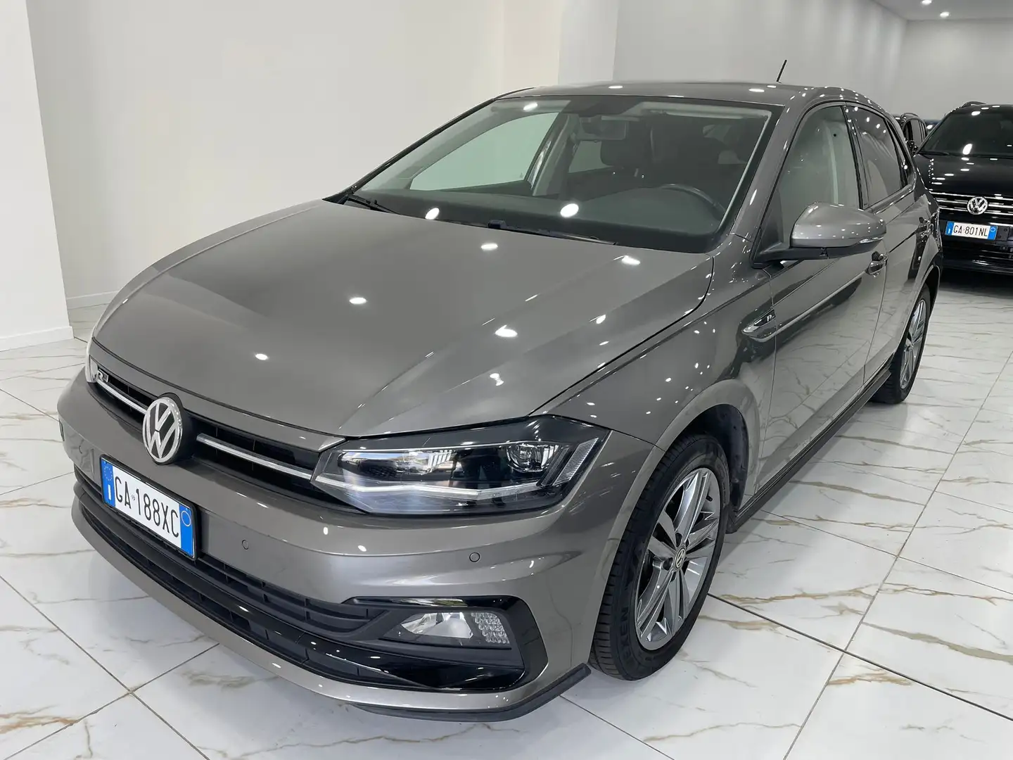 Volkswagen Polo Polo VI 2017 5p 1.0 tgi Sport 90cv R-line Beige - 2