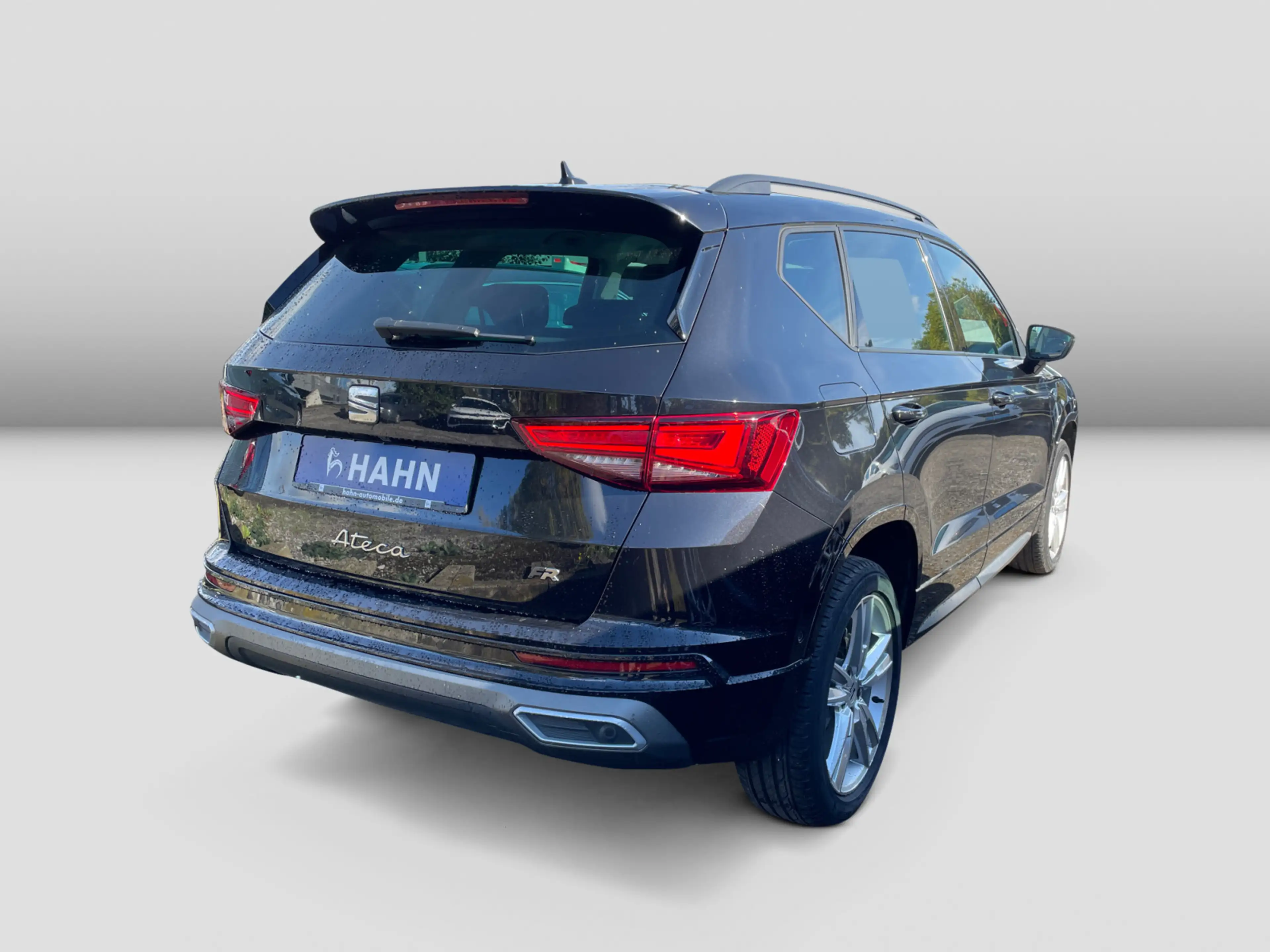SEAT Ateca FR 2.0TDI DSG LED AHK Pano Standh Navi ACC — photo 4