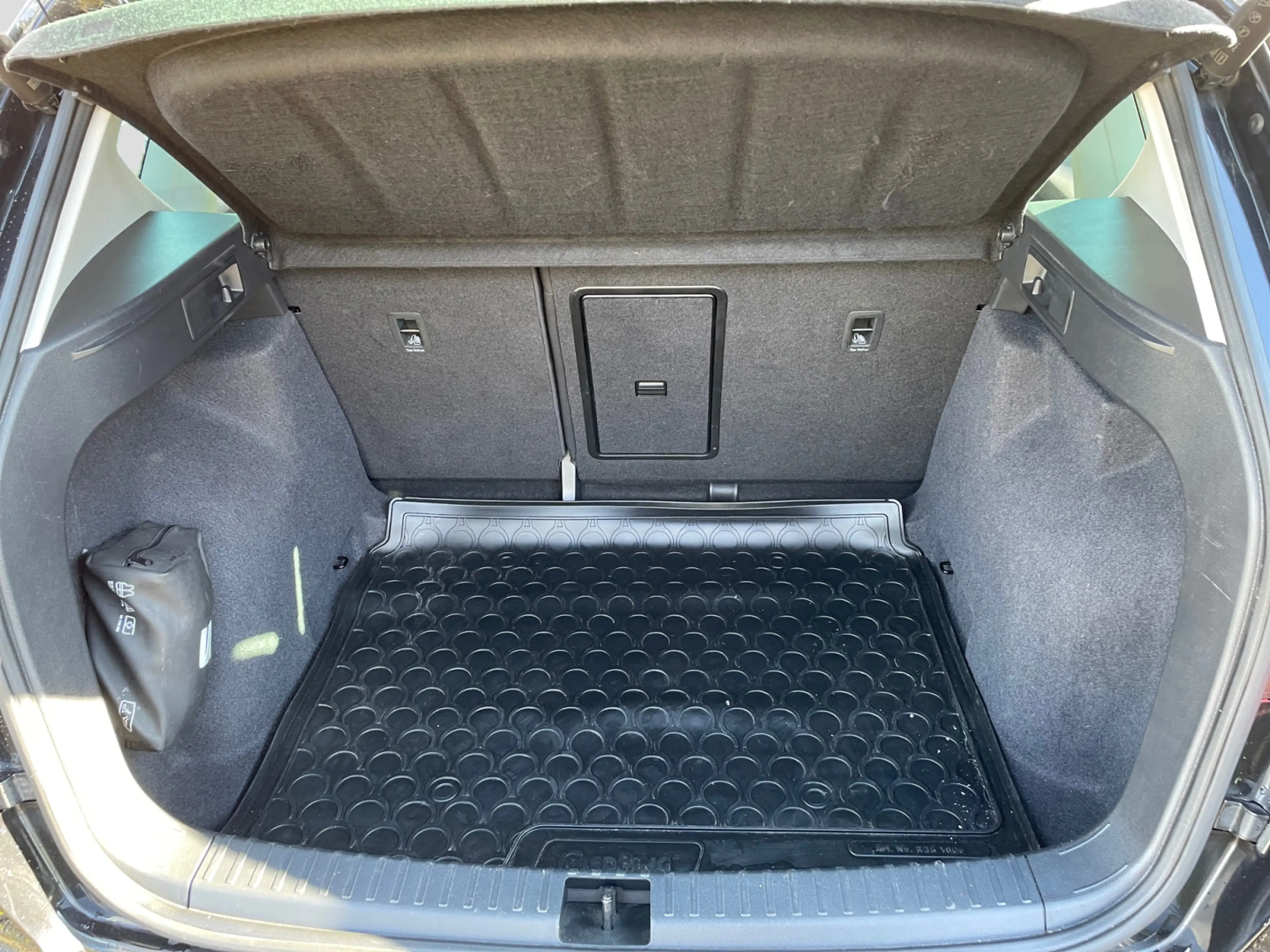SEAT Ateca FR 2.0TDI DSG LED AHK Pano Standh Navi ACC — photo 12