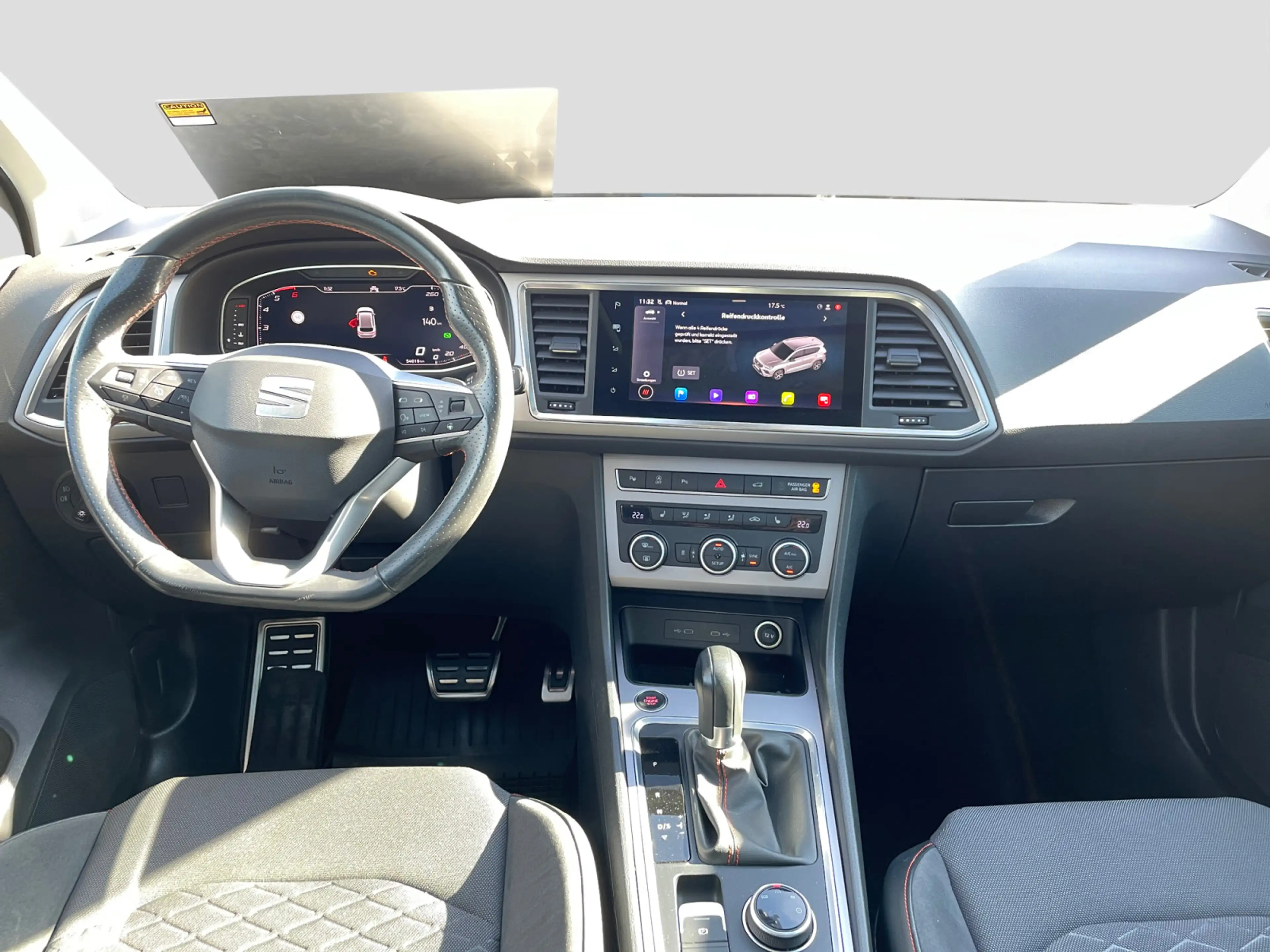 SEAT Ateca FR 2.0TDI DSG LED AHK Pano Standh Navi ACC — photo 10