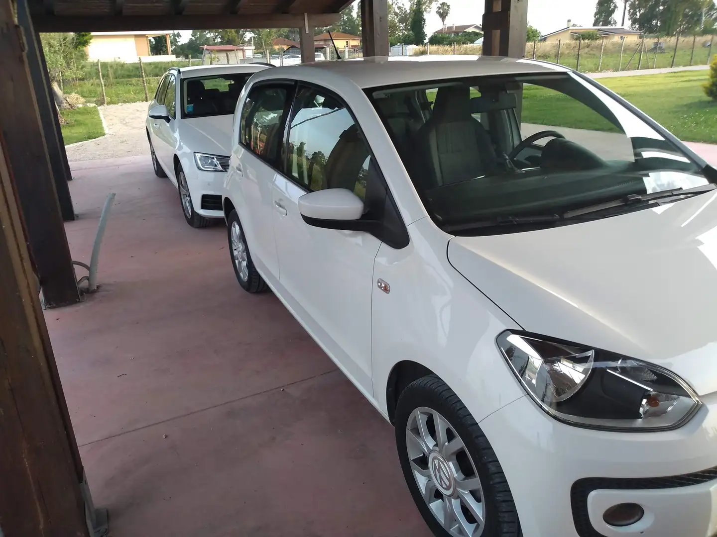 Volkswagen up! up! 2012 5p 1.0 Club 60cv asg E6 Wit - 1