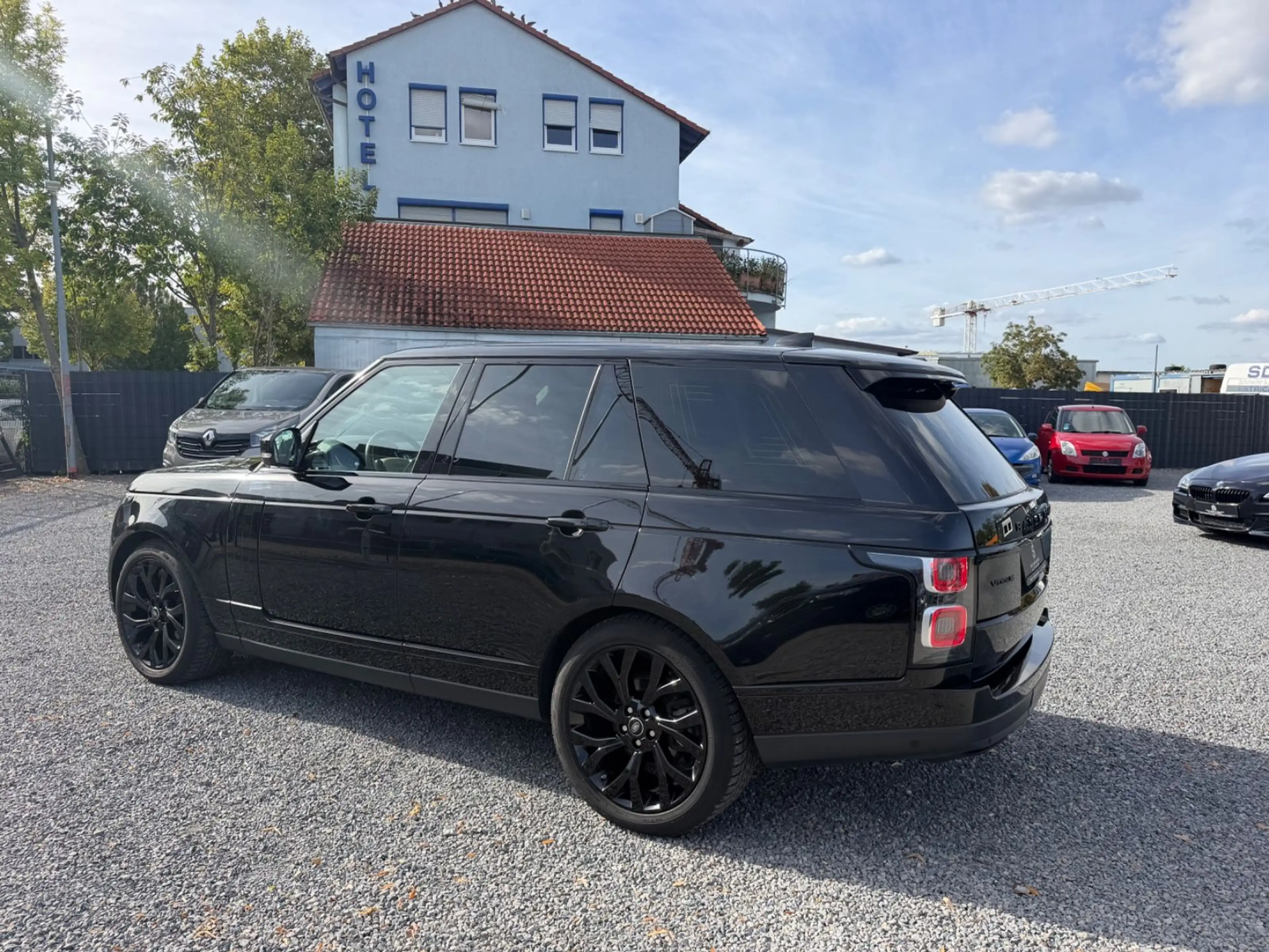 Land Rover Range Rover Vogue — photo 7