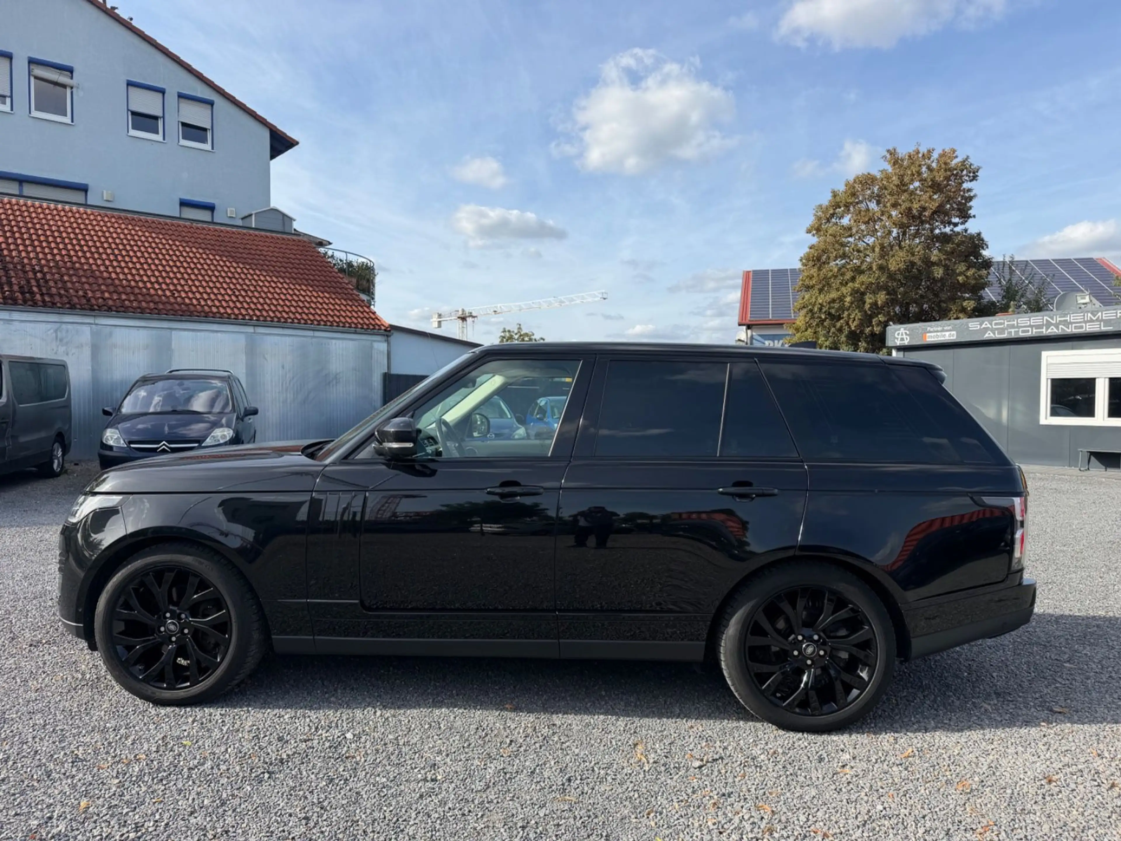 Land Rover Range Rover Vogue — photo 9