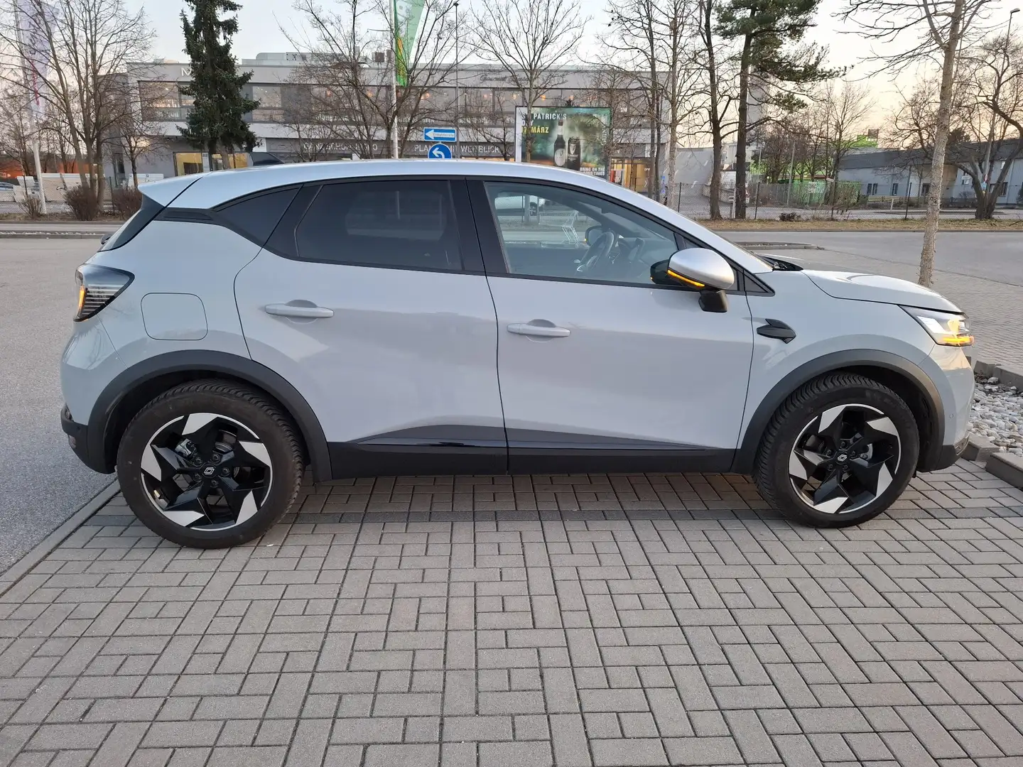 Renault Captur Techno - 2