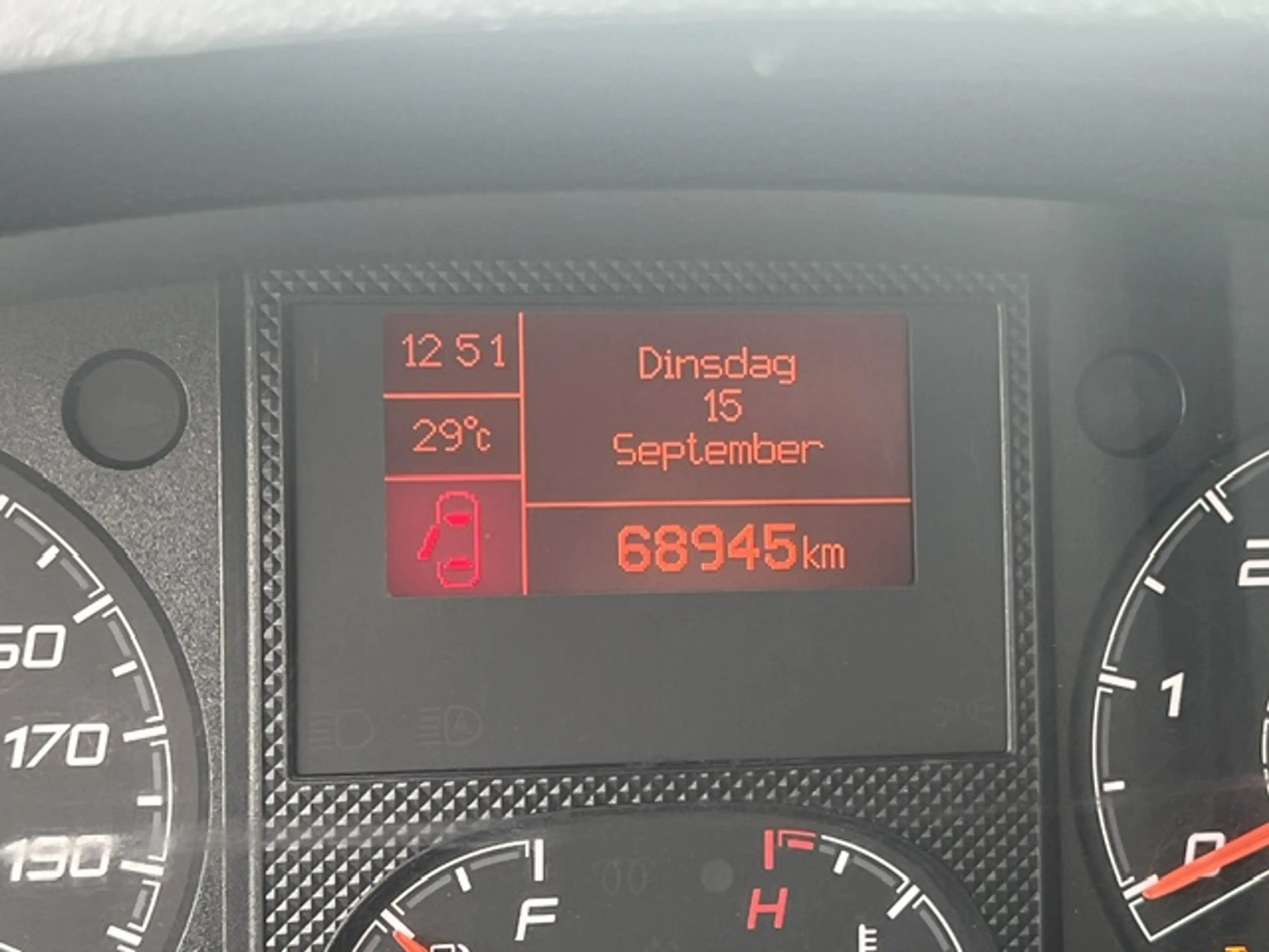 Peugeot Boxer 2.2 diesel H2L4 *Navi*Cam*Apps*Airco*Sensoren* 18.000 + BTW — photo 11