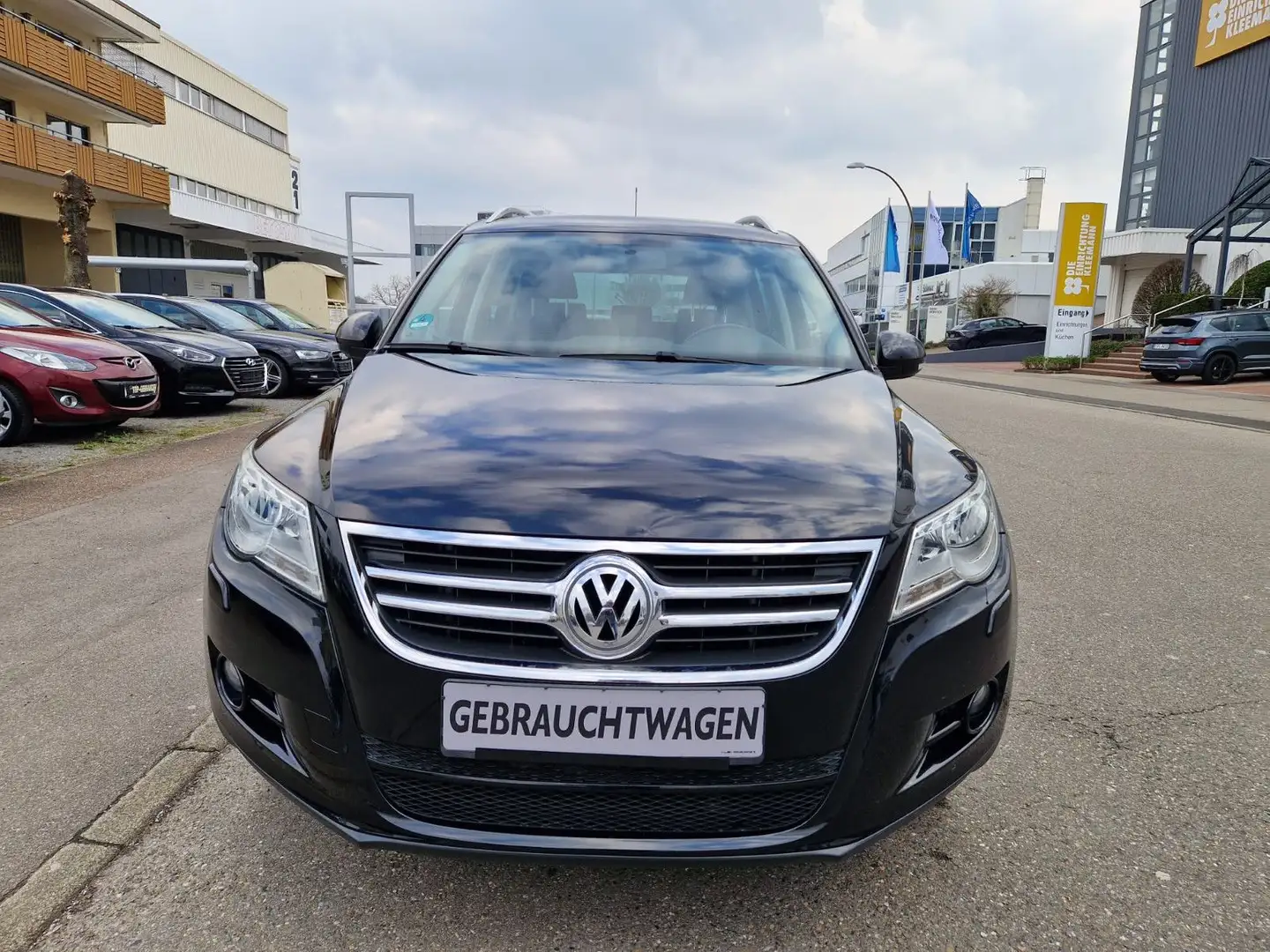 Volkswagen Tiguan Sport & Style 4Motion*1.Hand*Pano-Dach* Schwarz - 2