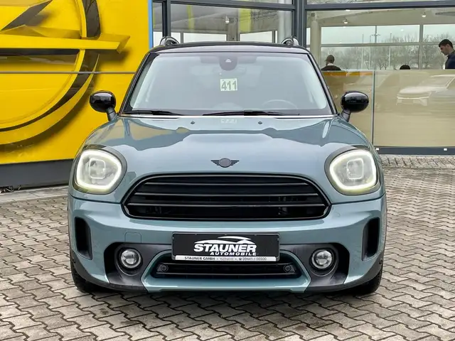 Mini Cooper Cooper view 5