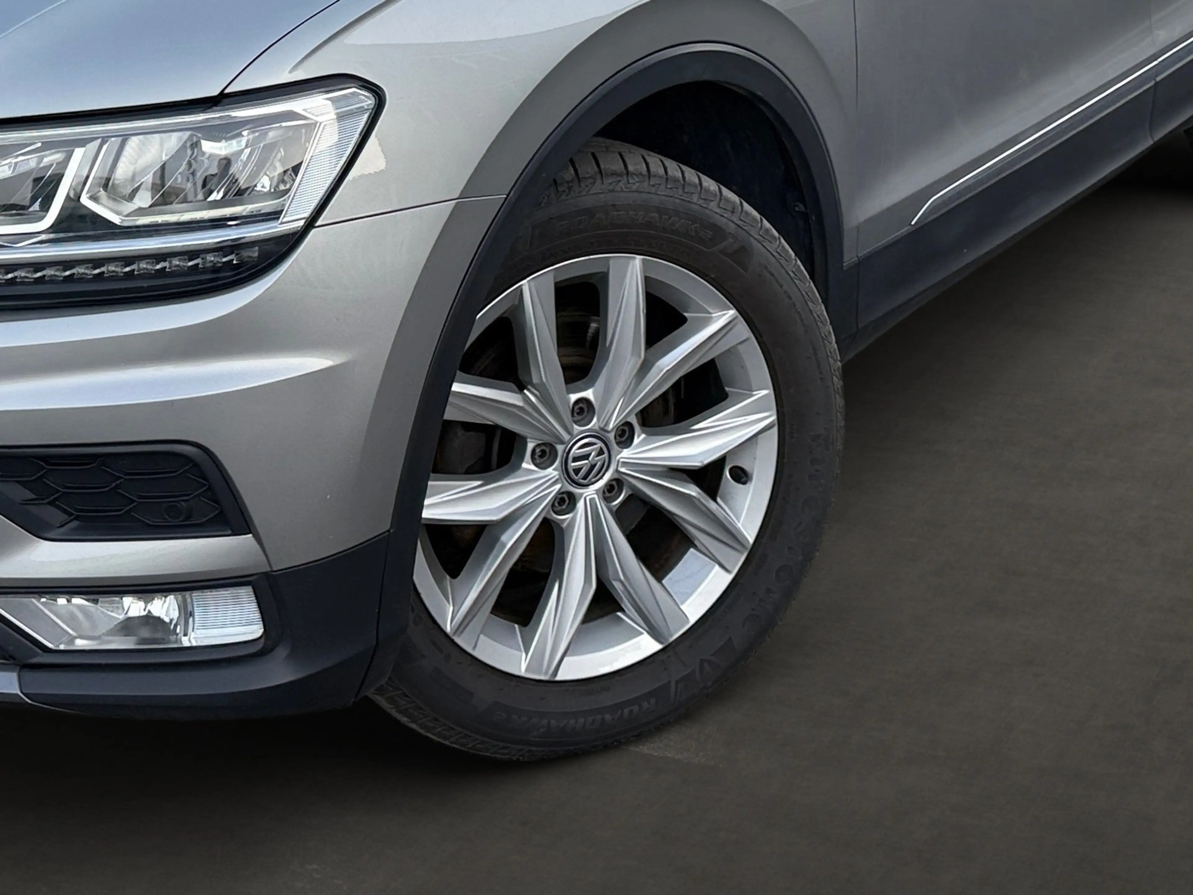 Volkswagen Tiguan 2.0 TDI Highline 4Motion DSG. | Panorama | Virtual — photo 8