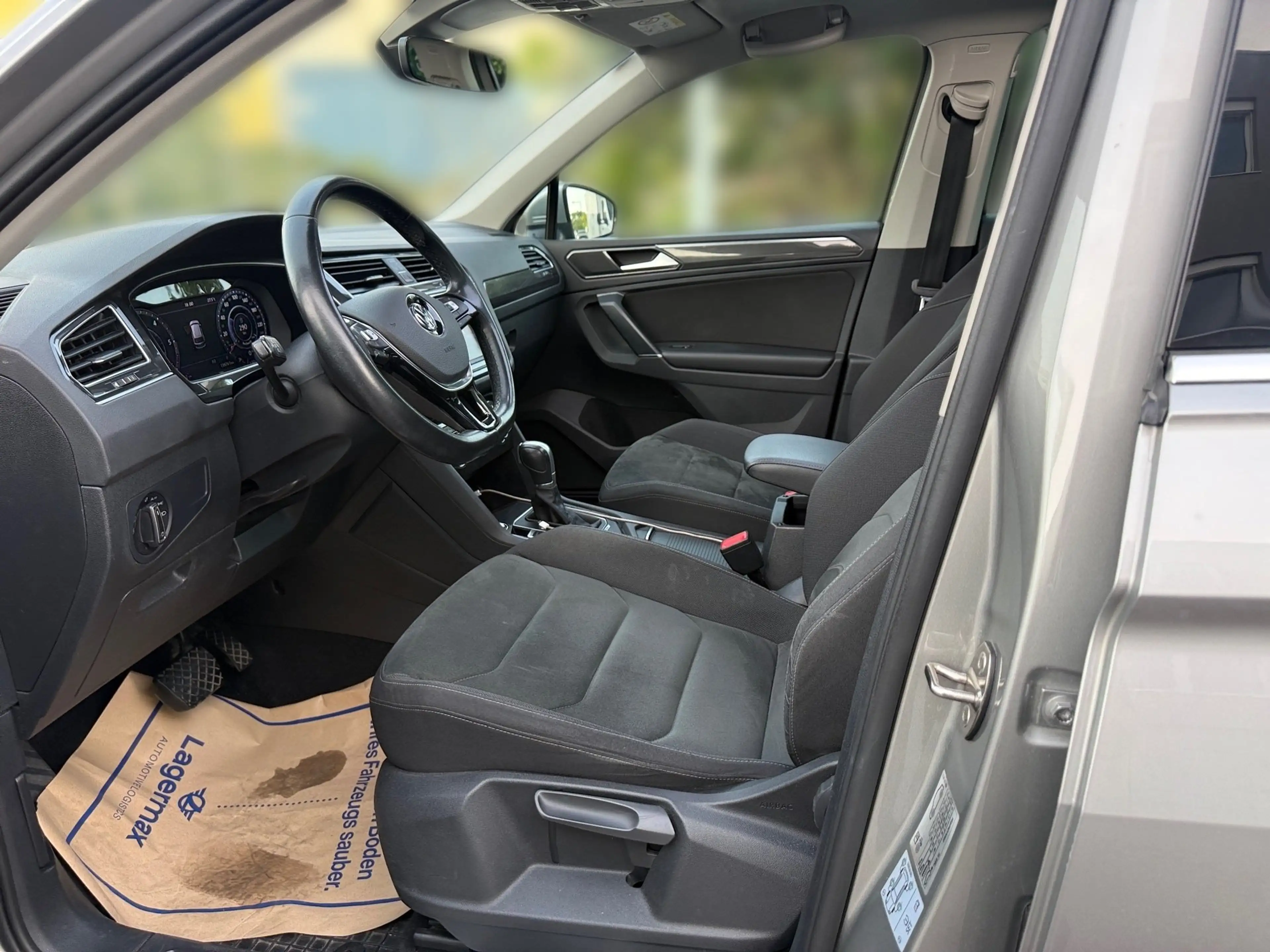 Volkswagen Tiguan 2.0 TDI Highline 4Motion DSG. | Panorama | Virtual — photo 10