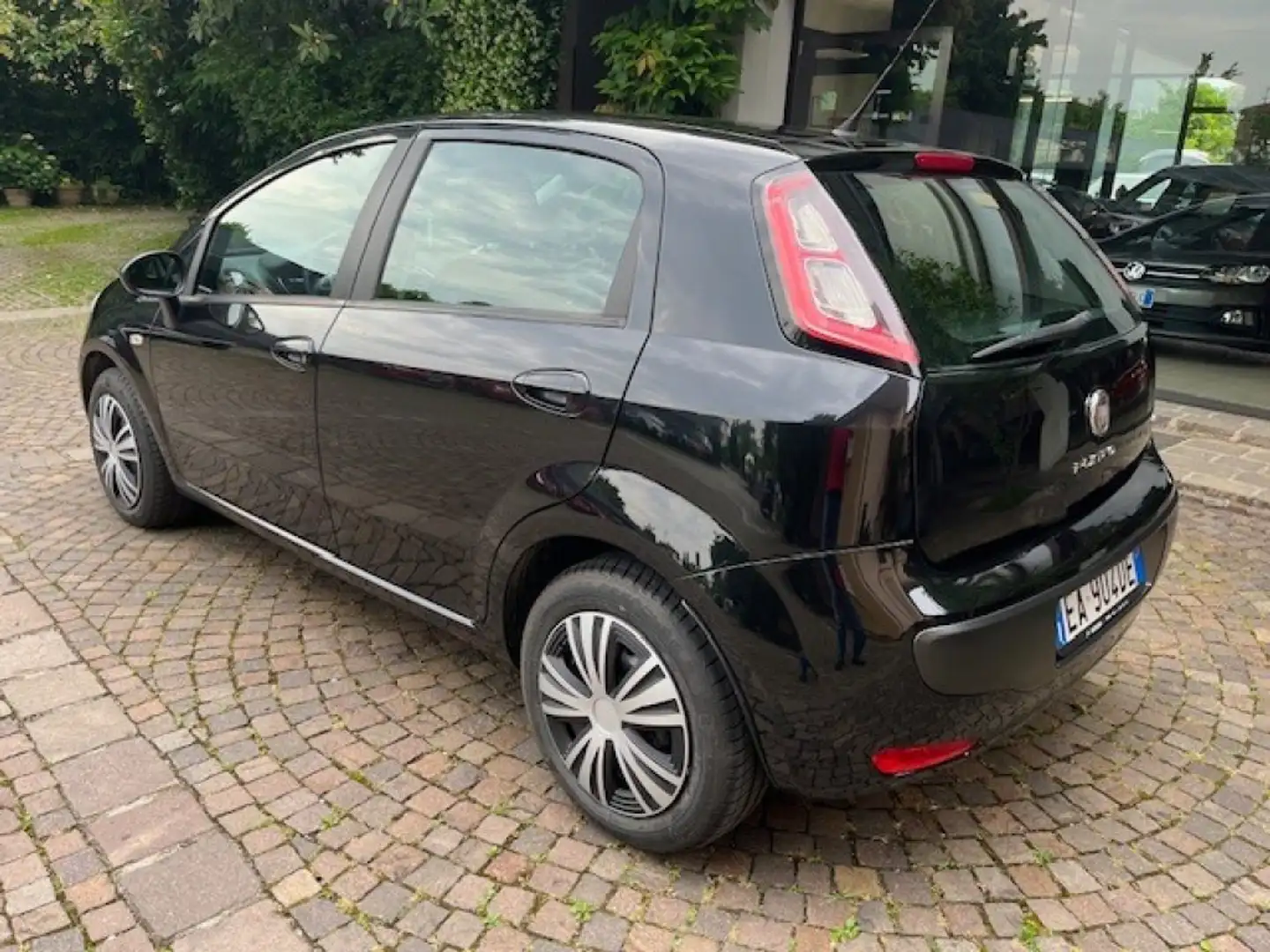 Fiat Punto Evo 1.3 Mjt 75 CV 5P. Neopatentati Zwart - 2