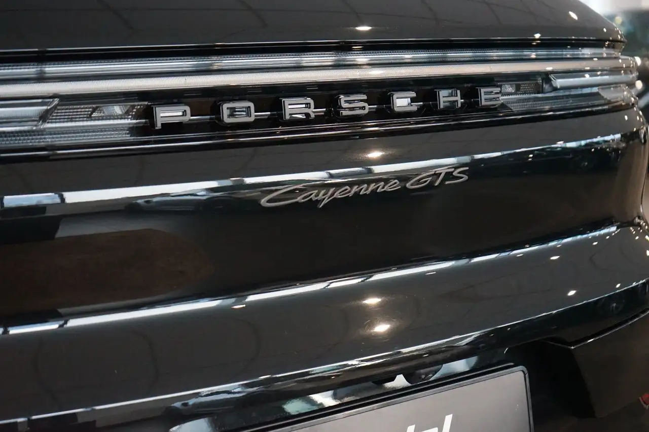 Porsche Cayenne GTS | Pano | SportDesign | Carbon | 22" 12