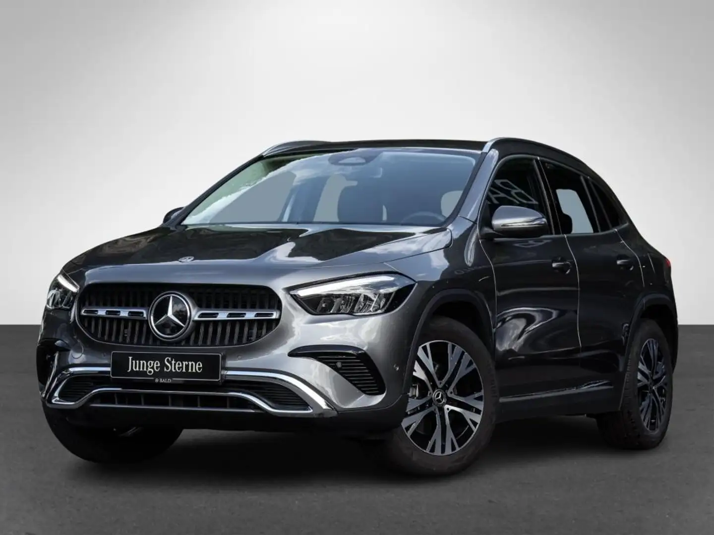 Mercedes-Benz GLA 180 Progressive/AHK/Totw/LED/Cam/Navi/18" Grau - 1