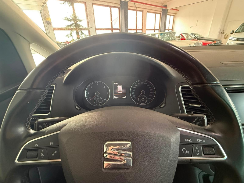 SEAT Alhambra Style 2.0 TSI 150 PS -Xenon,Navi,RFK — photo 7
