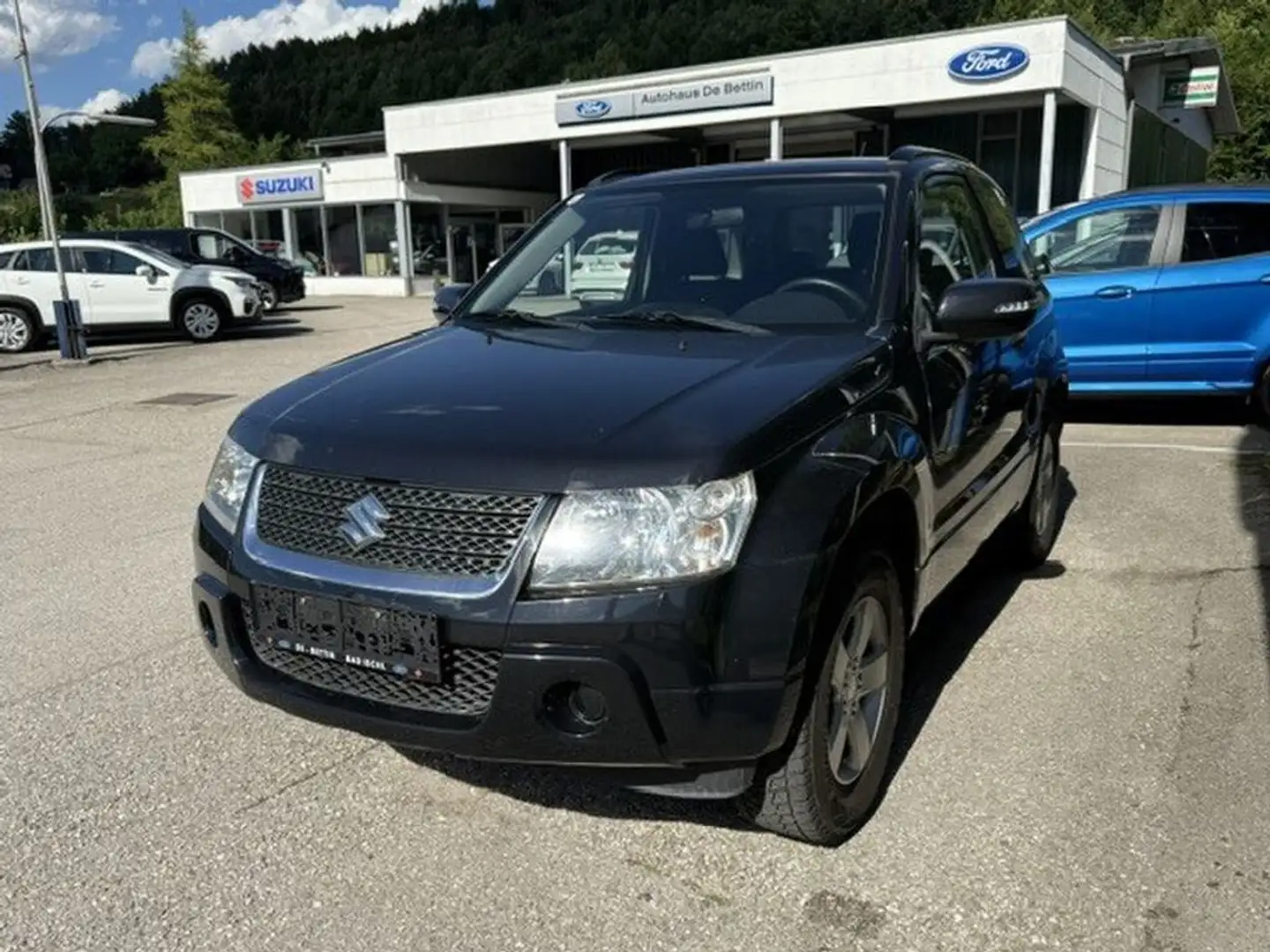 Suzuki Grand Vitara Grand 1,6 special Schwarz - 2