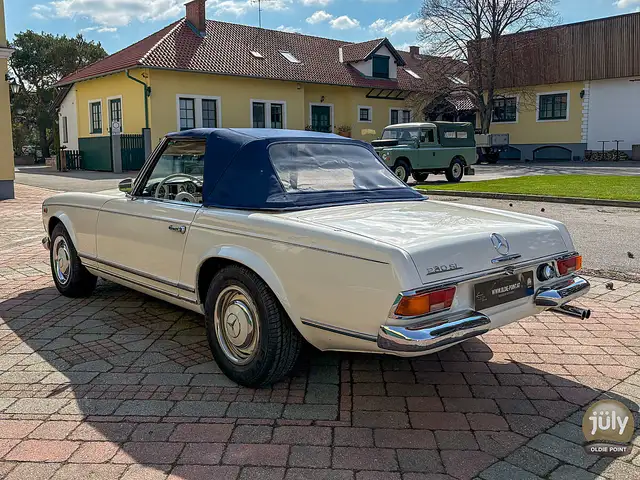 Mercedes-Benz SL 230 Pagode | 1967 | Motorrevision | Hardtop Ansicht 7