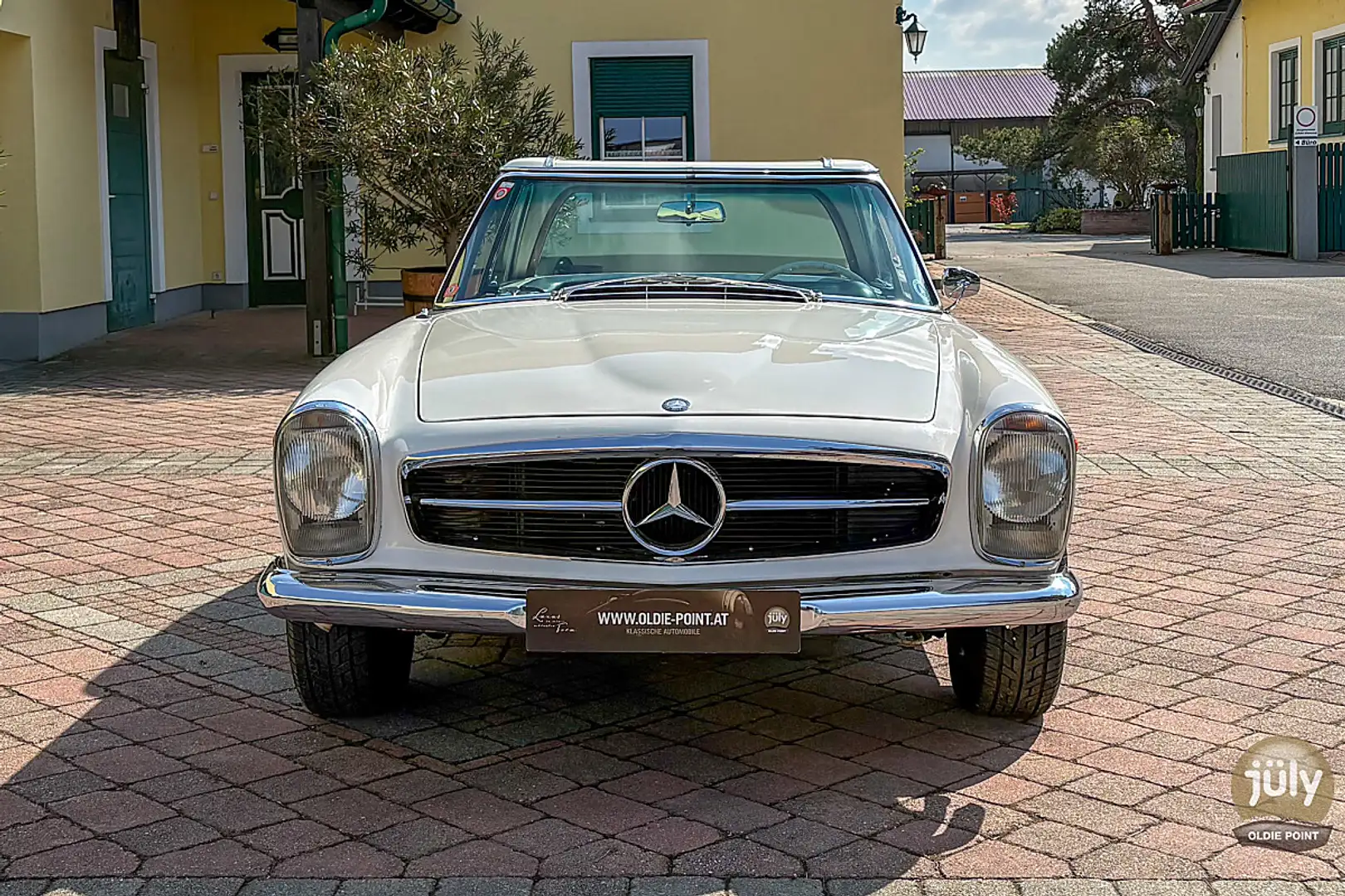 Mercedes-Benz SL 230 Pagode | 1967 | Motorrevision | Hardtop Weiß - 2