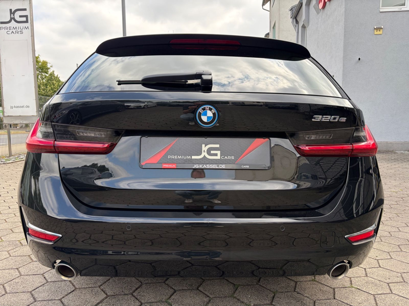 BMW 320 e Touring Luxury Line*Laser*Key*HuD*19` — photo 7