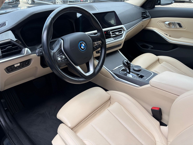BMW 320 e Touring Luxury Line*Laser*Key*HuD*19` — photo 10