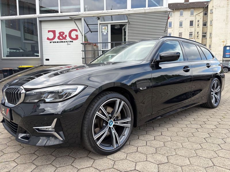 BMW 320 e Touring Luxury Line*Laser*Key*HuD*19`