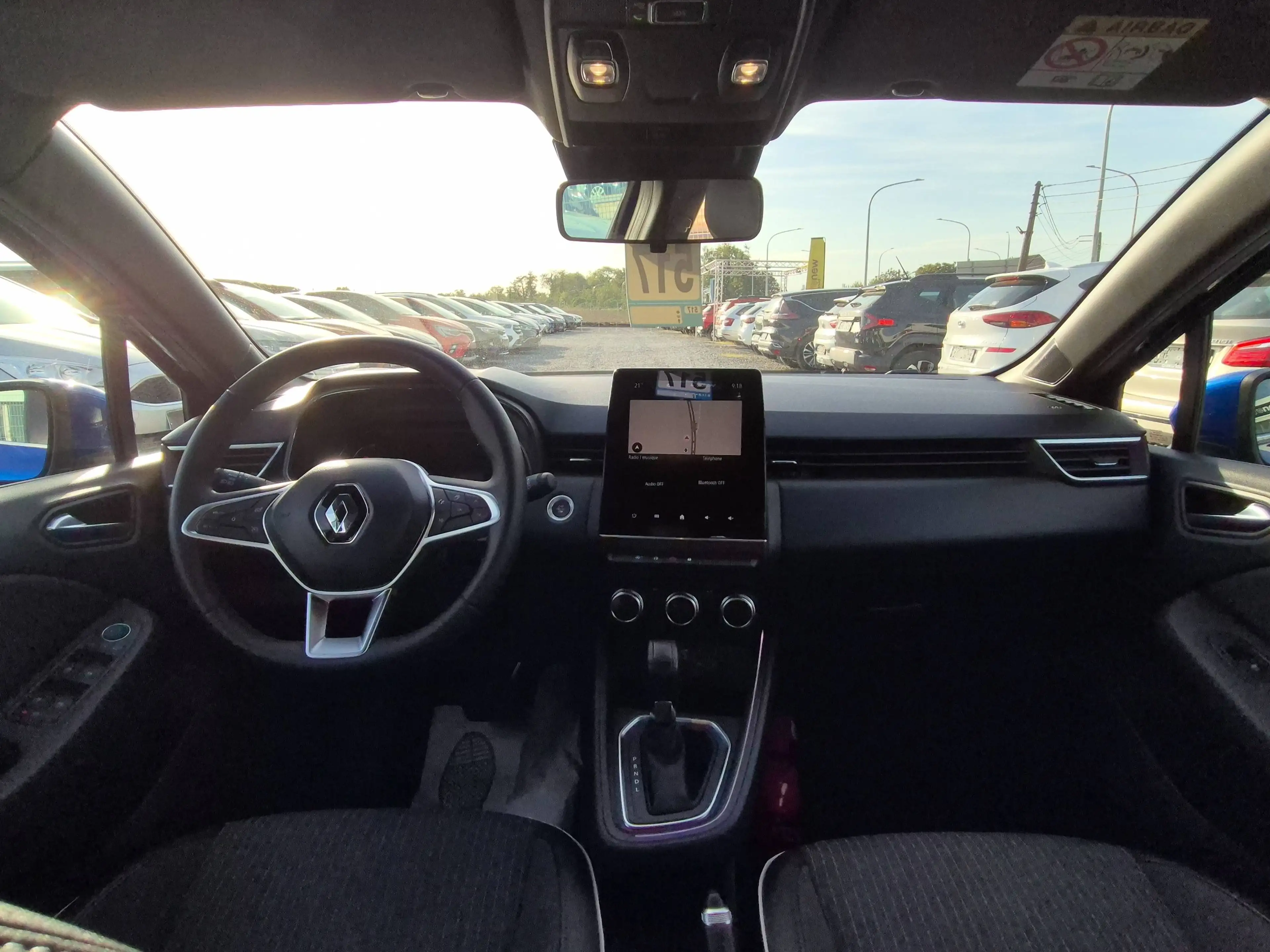Renault Clio Clio 1.0 TCe Intens X-Tronic GPF (EU6D) — photo 9