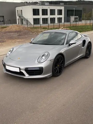Porsche 911 Turbo / 991.2 Erstbesitz!